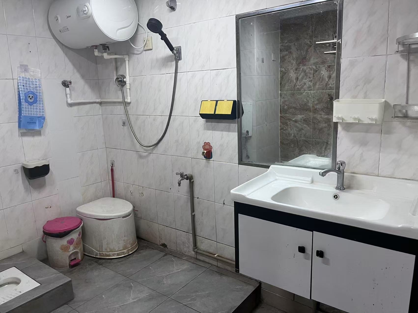 金泰大厦 2室2厅1卫 1800.0元/月 金泰大厦 2室2厅1卫 1800.0元/月室内图