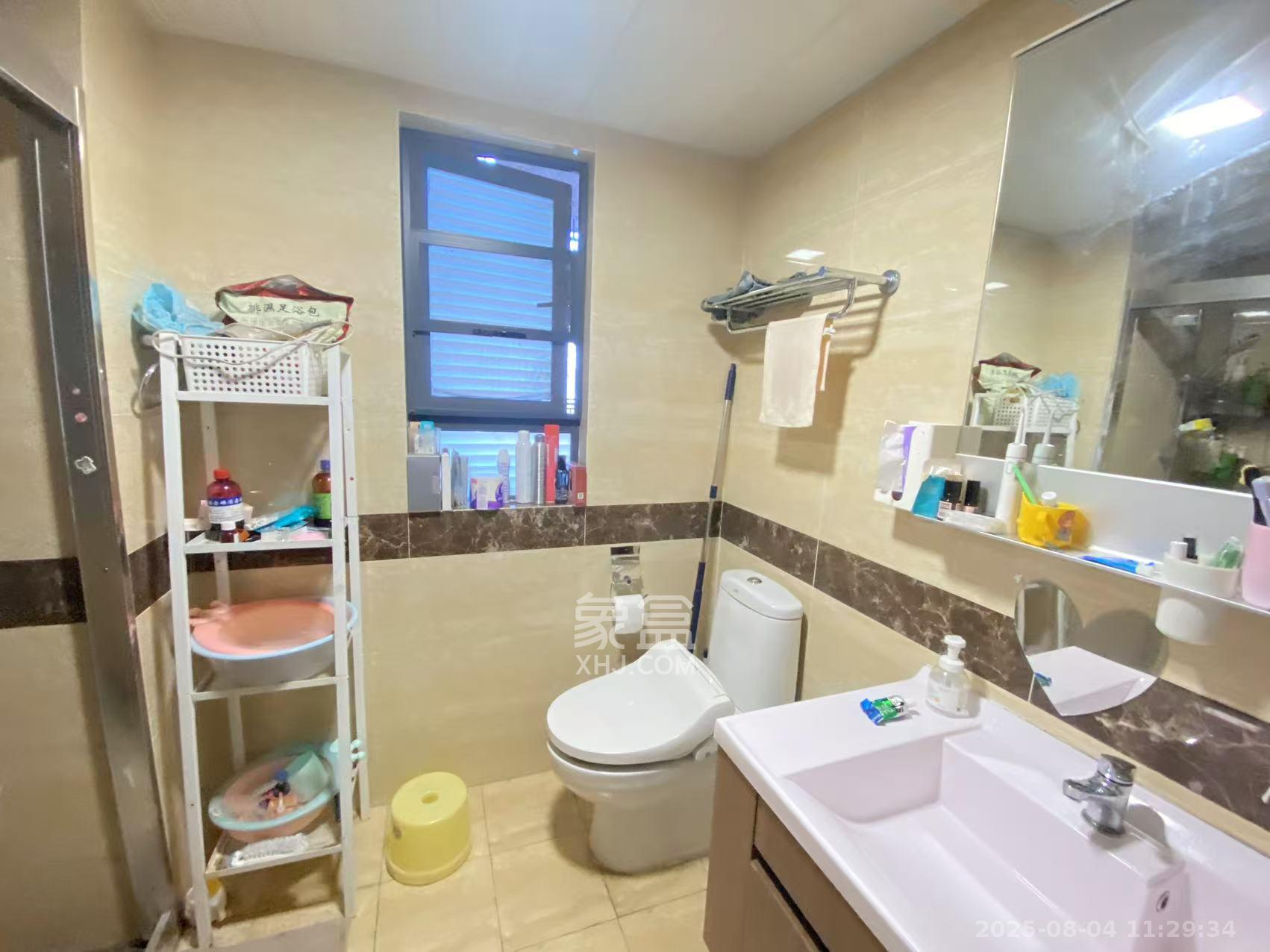 万科白鹭郡  3室2厅1卫    3000.0元/月 万科白鹭郡  3室2厅1卫    3000.0元/月室内图