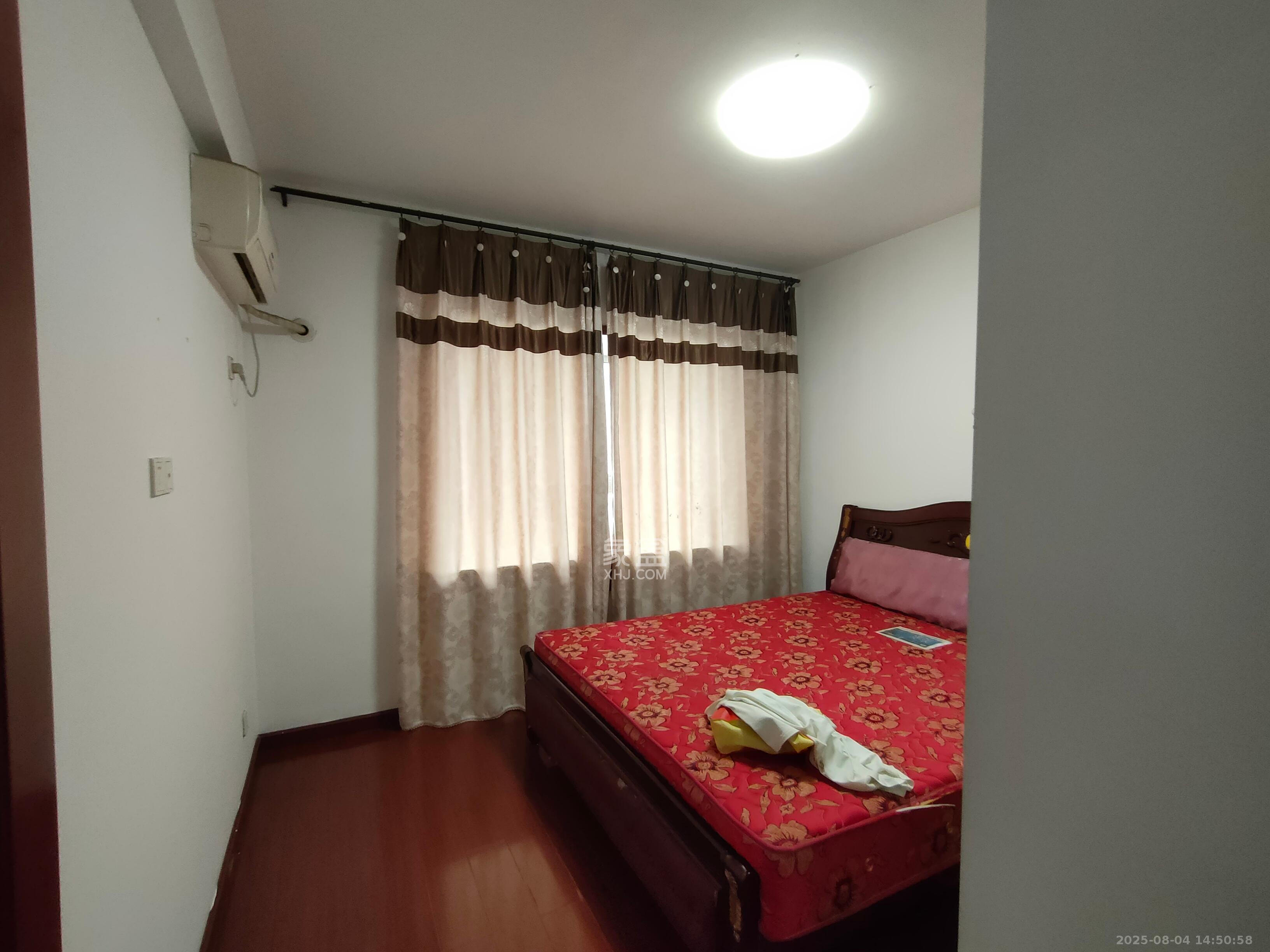 佳美星城 3室2厅2卫 2400.0元/月 佳美星城 3室2厅2卫 2400.0元/月室内图