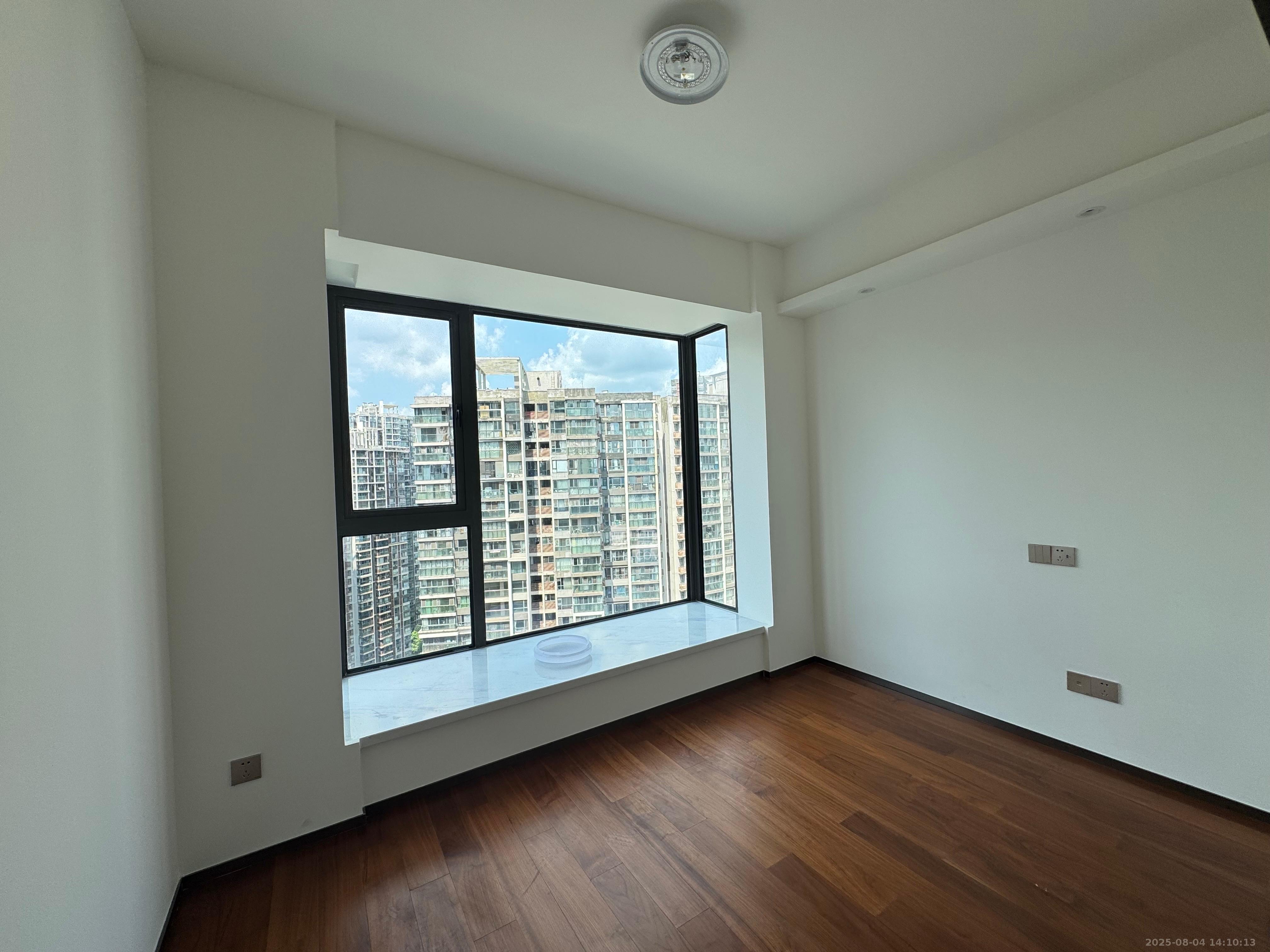 北辰瀚江府  4室2厅2卫    8800.0元/月室内图