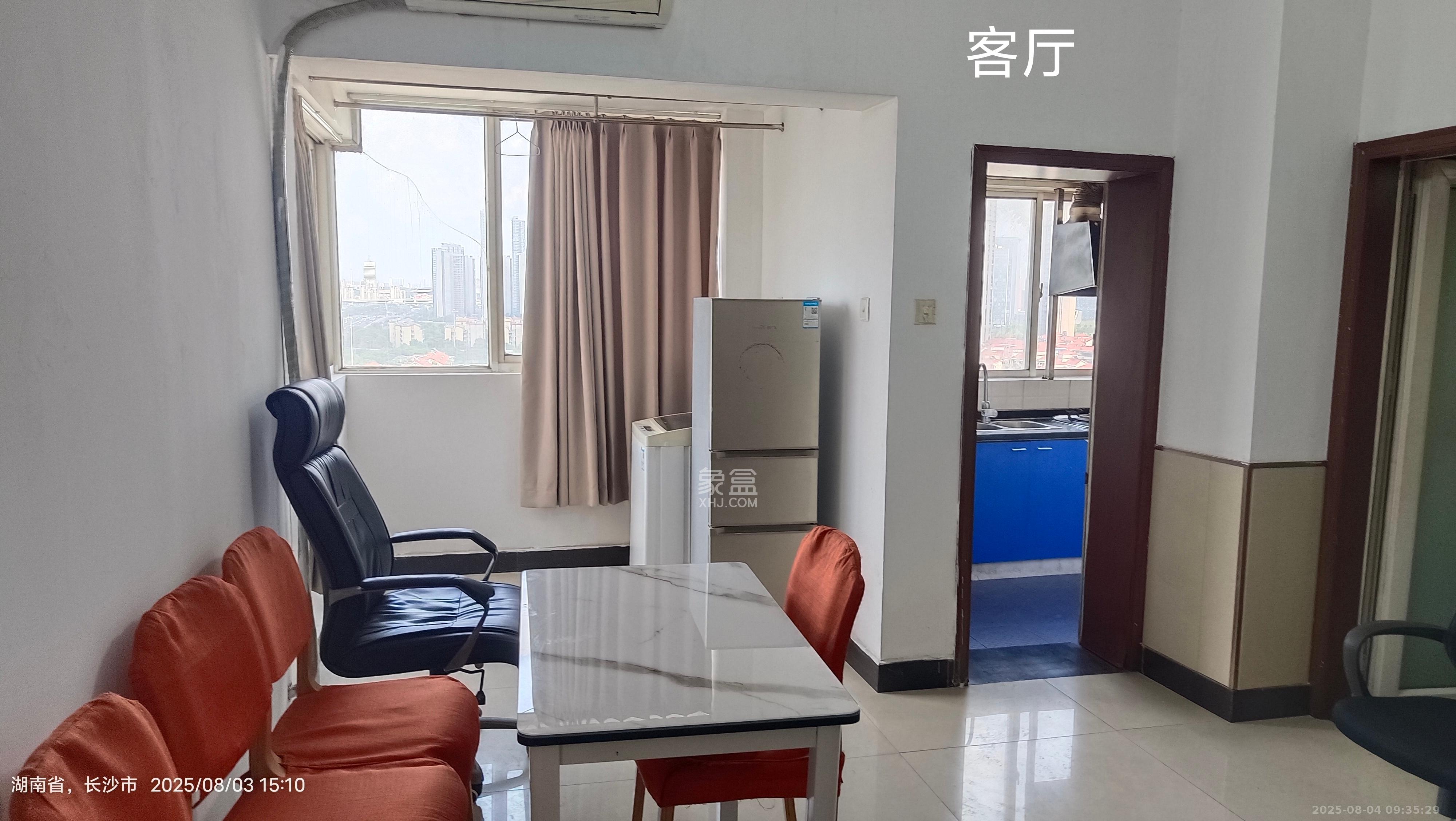 时代先锋  2室2厅1卫    1700.0元/月室内图