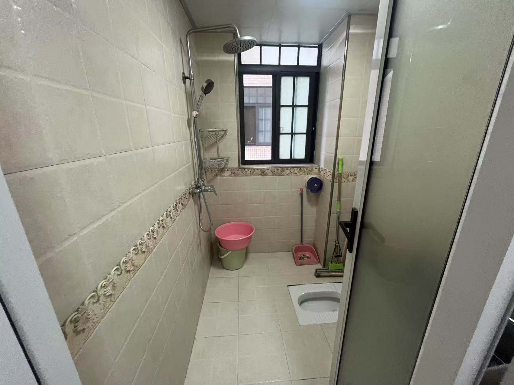 逸臣广场 2室2厅1卫 1700.0元/月 逸臣广场 2室2厅1卫 1700.0元/月室内图