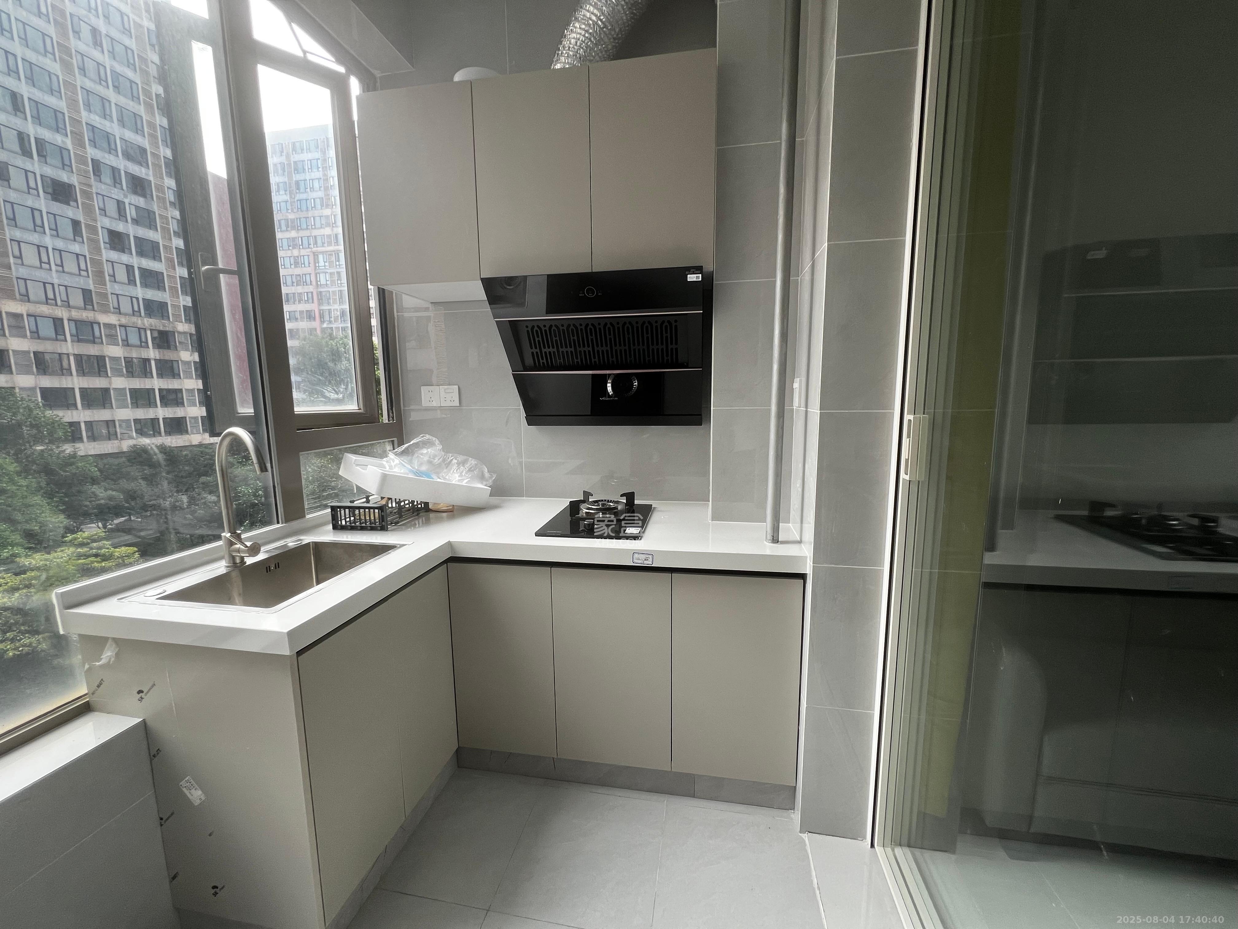 怡海星城 1室1厅1卫 1100.0元/月 怡海星城 1室1厅1卫 1100.0元/月室内图