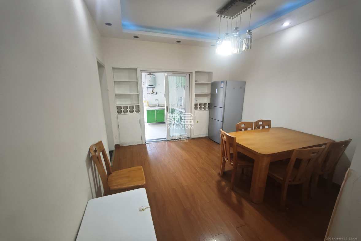 长大彩虹都 4室2厅2卫 2600.0元/月 长大彩虹都 4室2厅2卫 2600.0元/月室内图