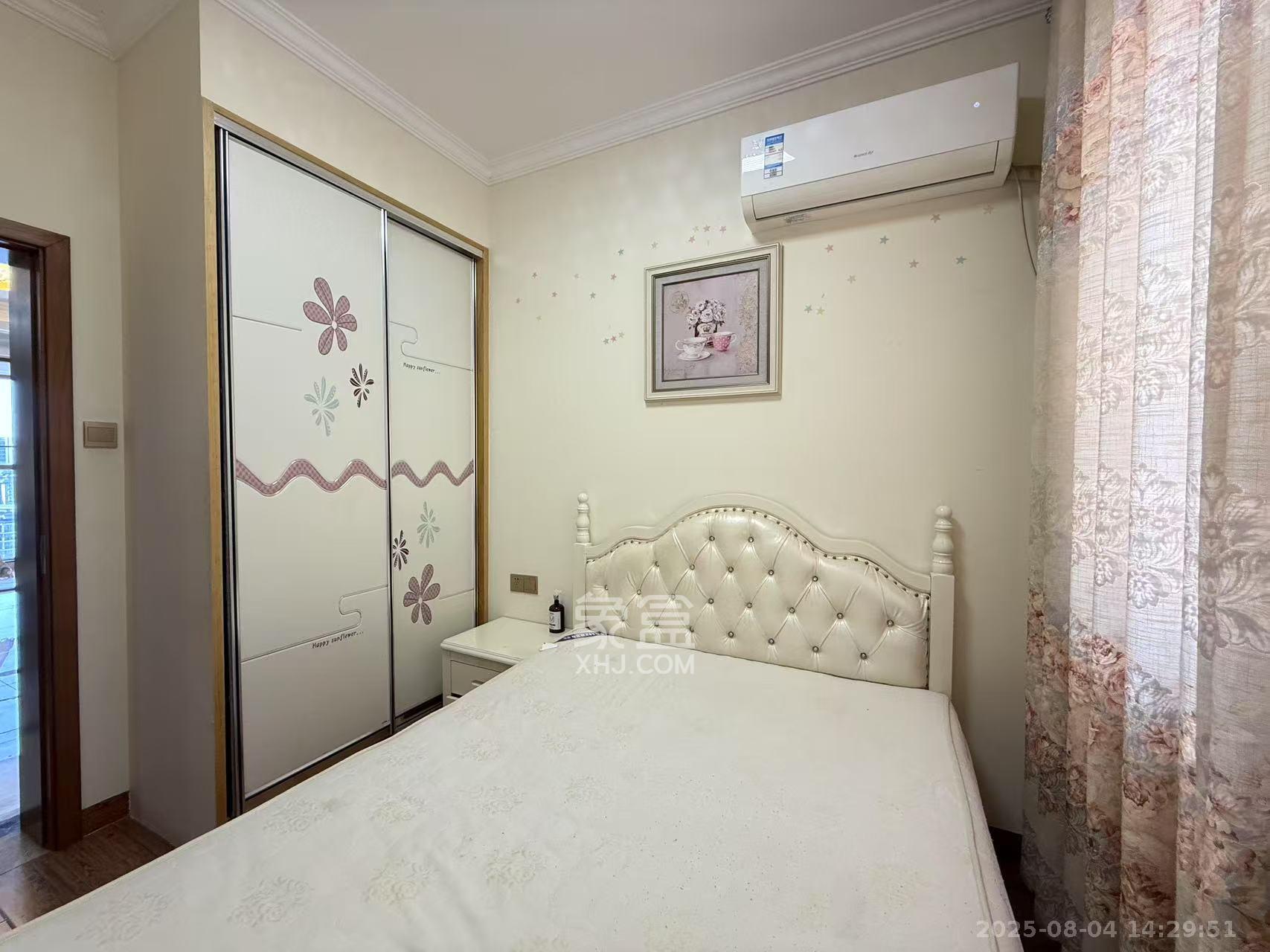 万里时代 3室2厅1卫 2999.0元/月 万里时代 3室2厅1卫 2999.0元/月室内图