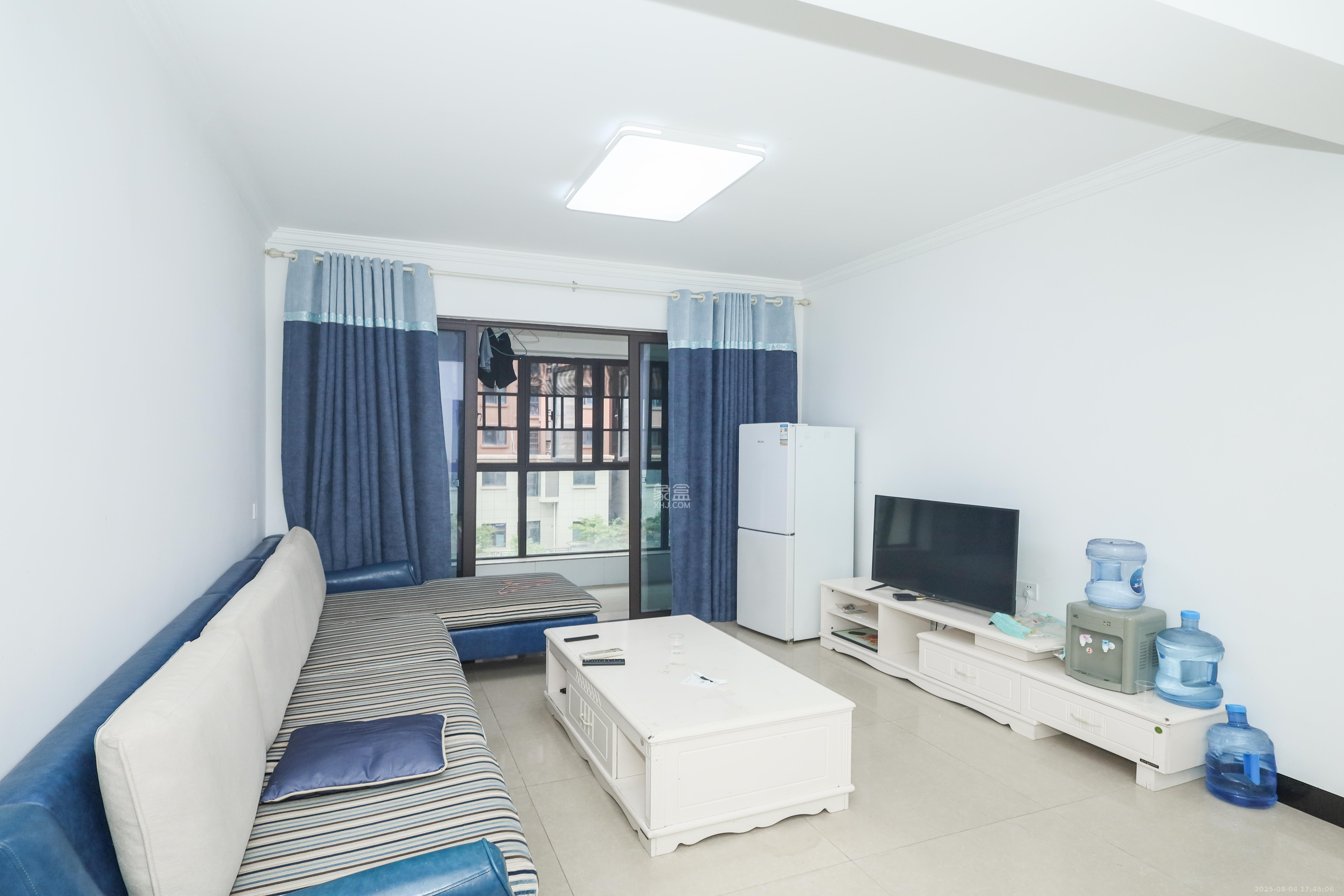 中冶中央公园  1室2厅1卫    95.0万 中冶中央公园  1室2厅1卫    95.0万客厅