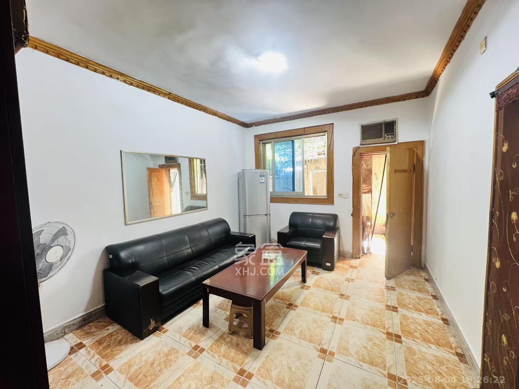 四村街社区 2室1厅1卫 1100.0元/月 四村街社区 2室1厅1卫 1100.0元/月室内图