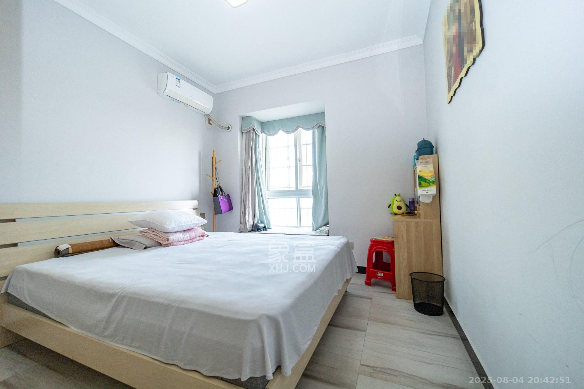 楚天世纪城西苑 3室2厅1卫 69.8万 楚天世纪城西苑 3室2厅1卫 69.8万卧室