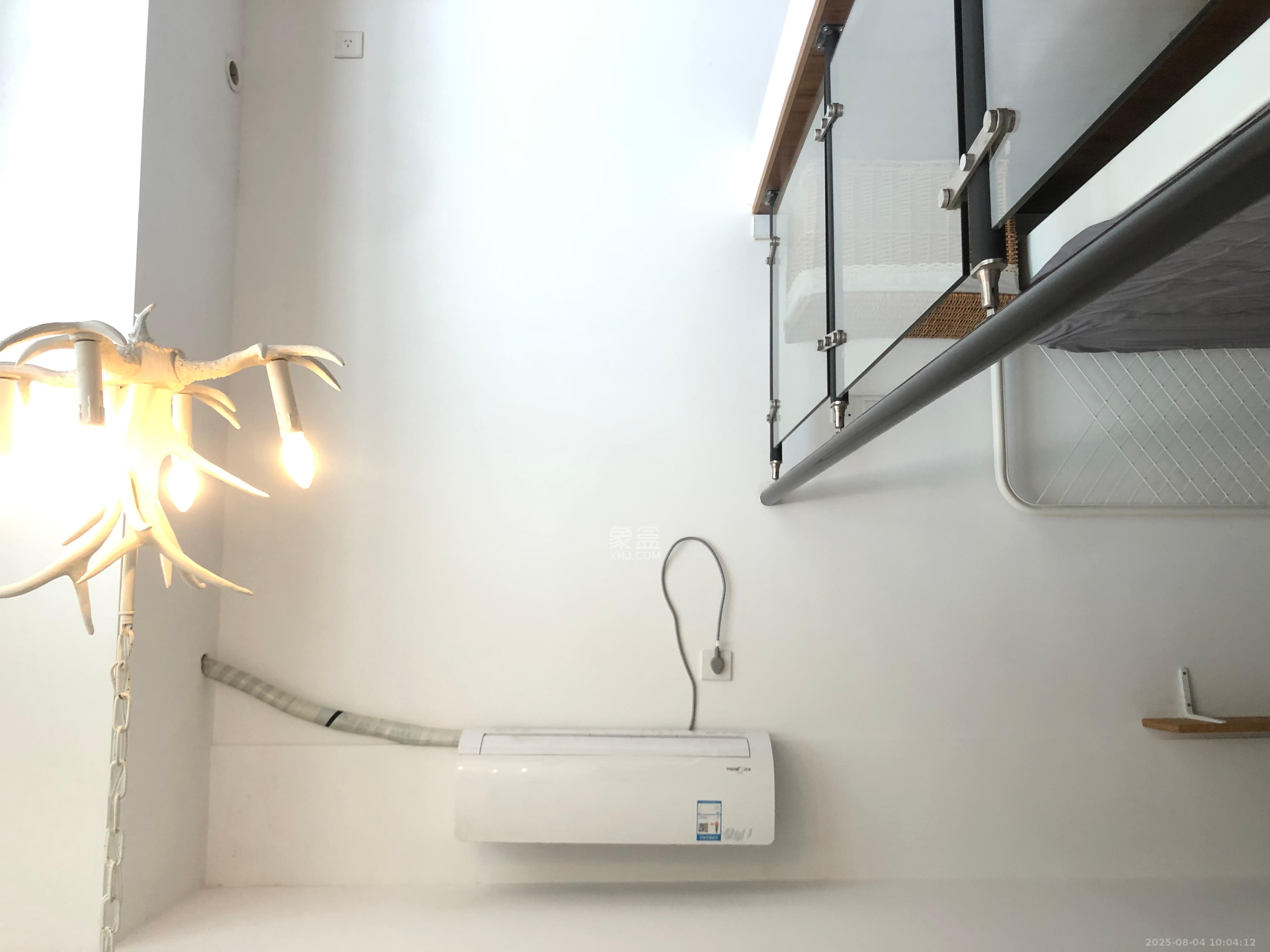 洋湖时代  1室1厅1卫    1400.0元/月室内图