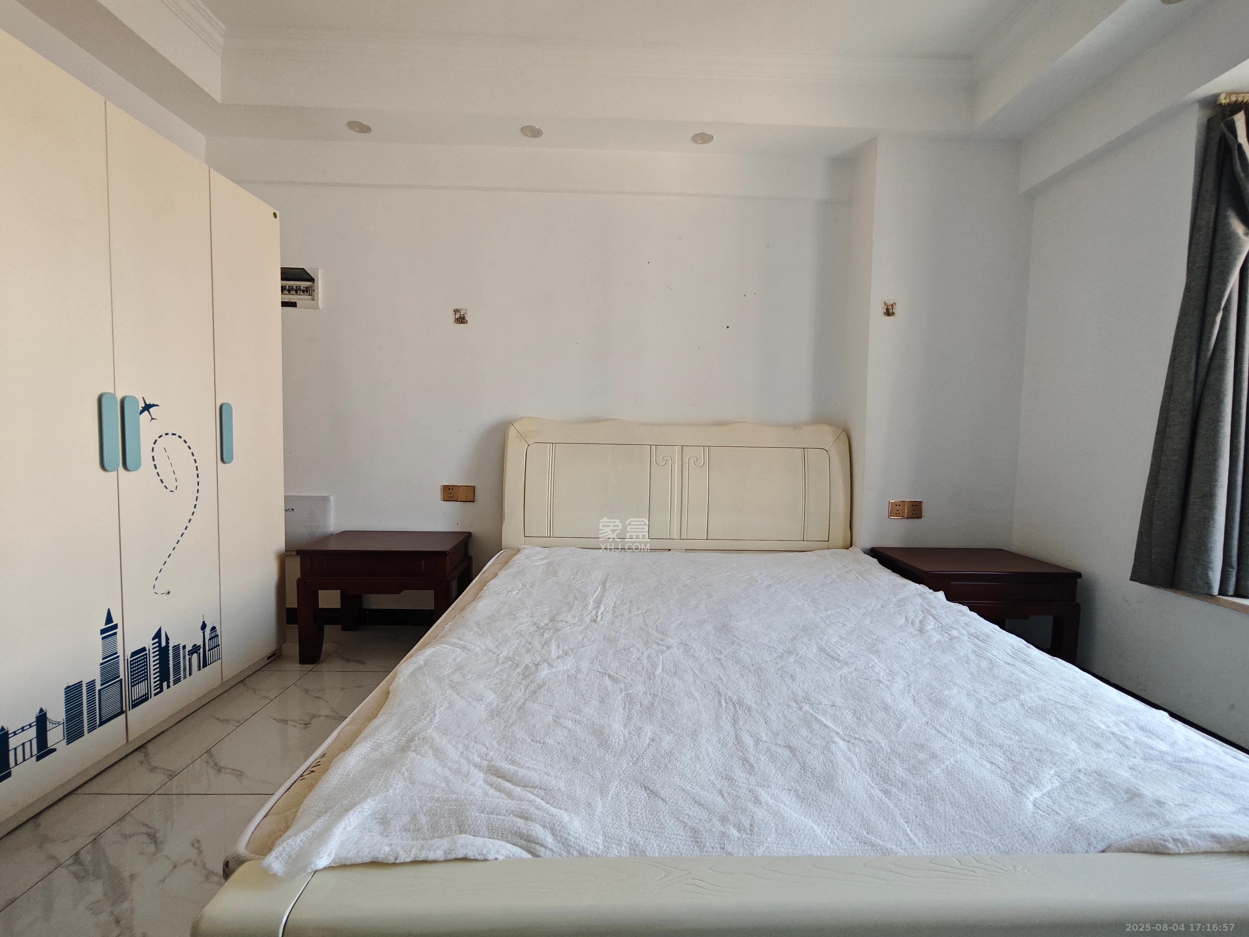 芙蓉万国城MOMA(卓越汇富苑) 1室0厅1卫 1400.0元/月 芙蓉万国城MOMA(卓越汇富苑) 1室0厅1卫 1400.0元/月室内图