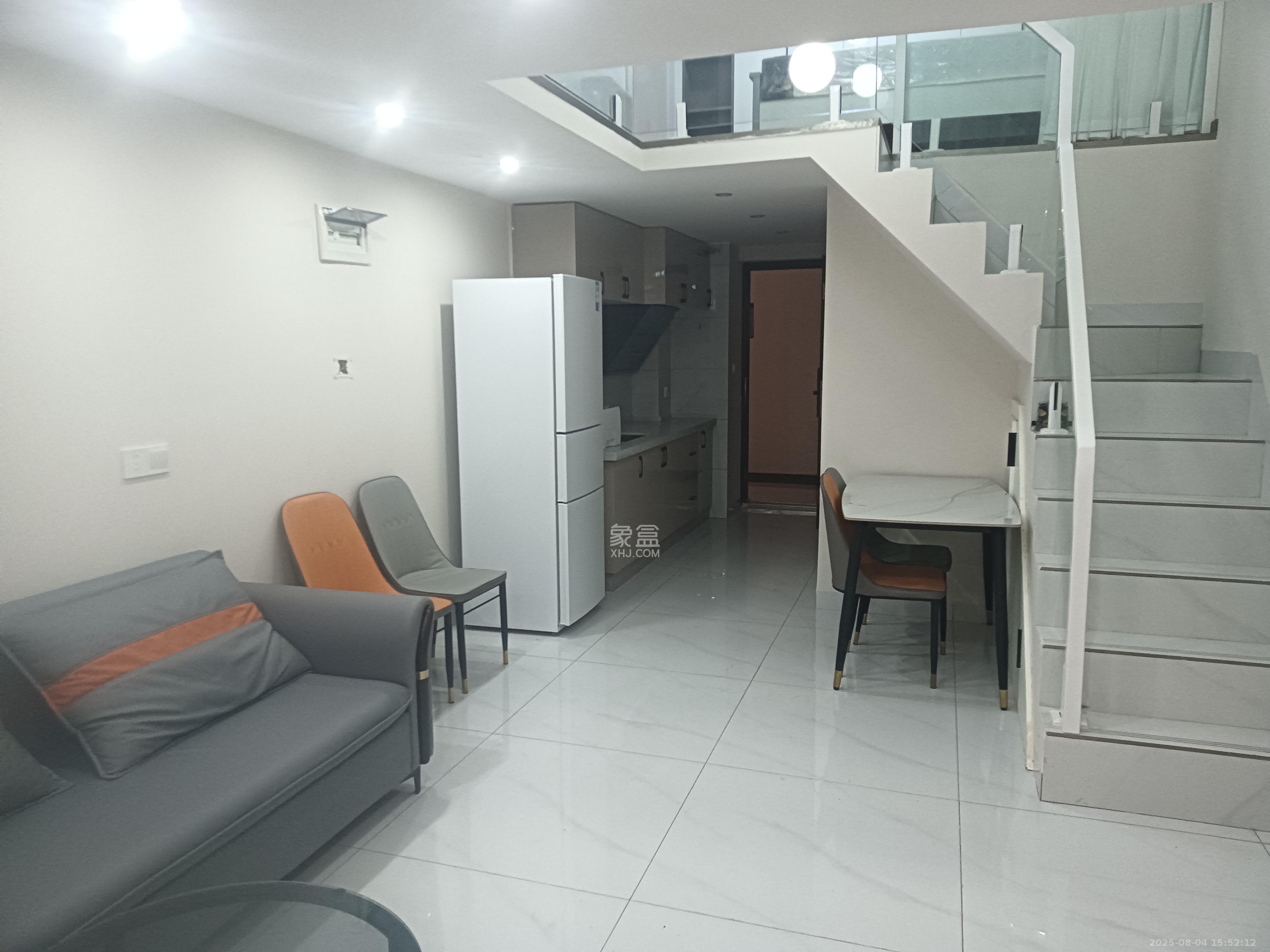 佳兆业云顶都汇 3室1厅1卫 1800.0元/月 佳兆业云顶都汇 3室1厅1卫 1800.0元/月室内图