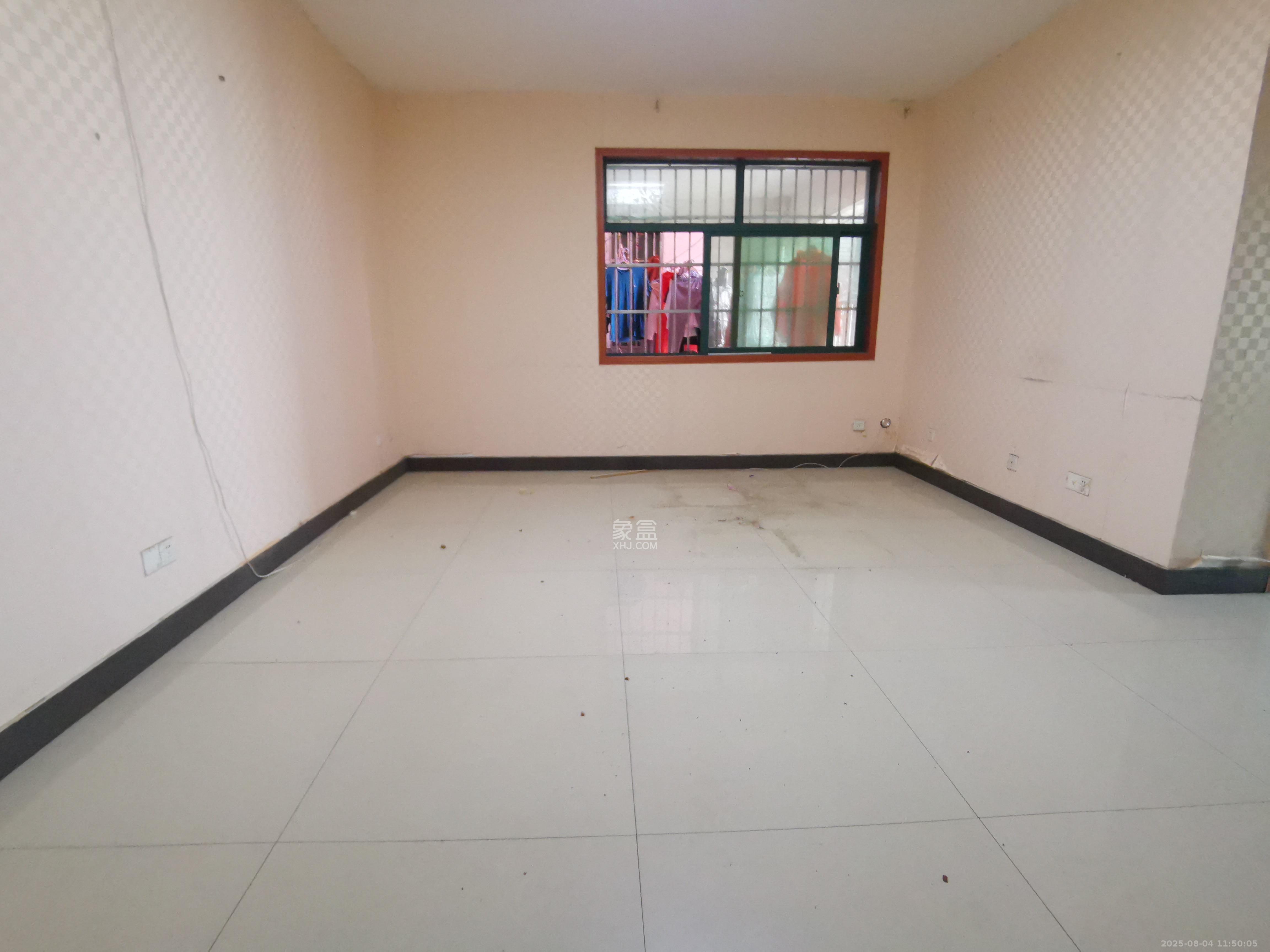 高桥财富大厦  2室2厅1卫    2500.0元/月 高桥财富大厦  2室2厅1卫    2500.0元/月室内图