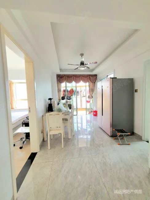 三林怡和园  3室2厅2卫    186.0万 三林怡和园  3室2厅2卫    186.0万客厅