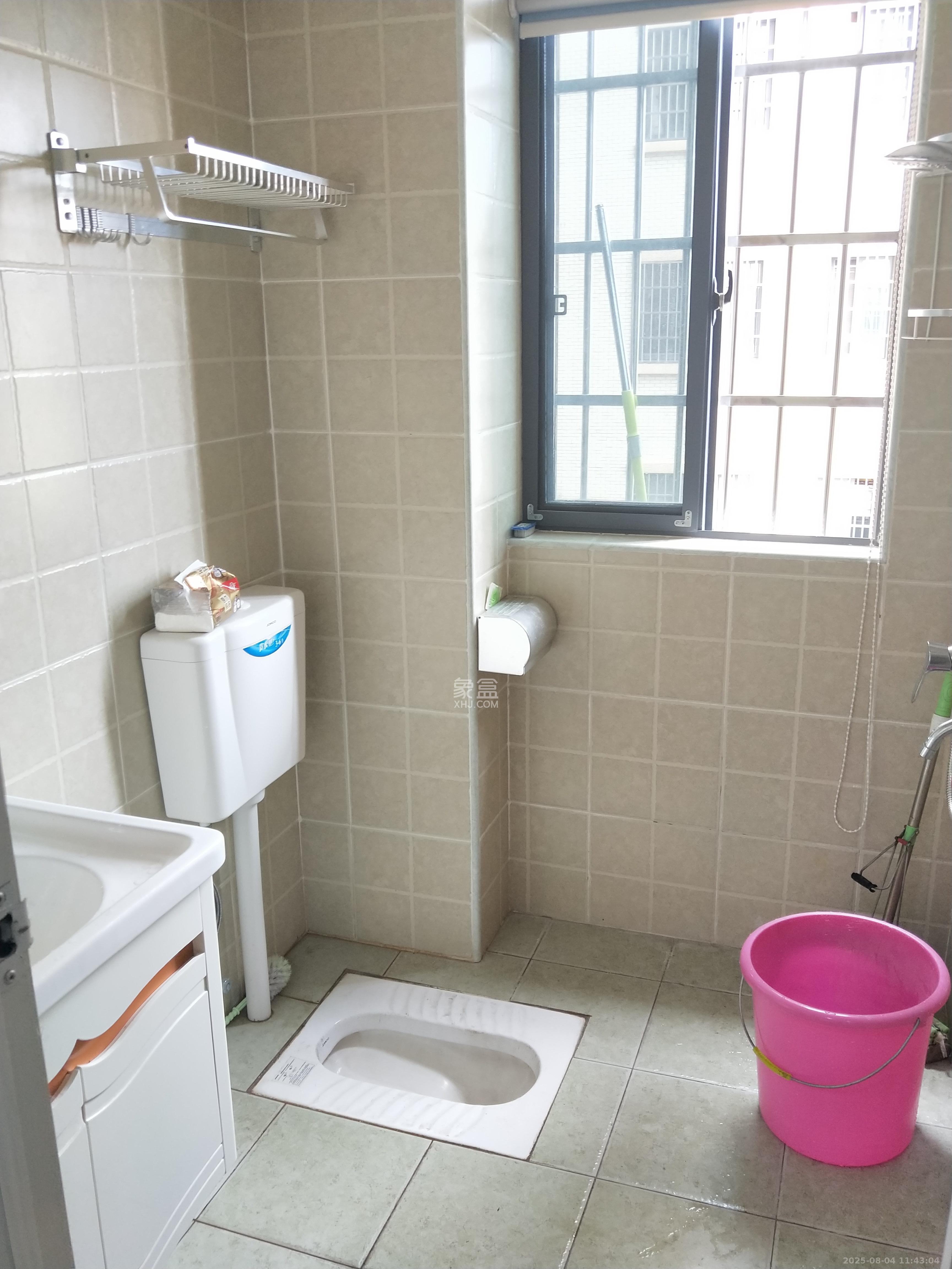 佳美紫郡  2室2厅1卫   1700.00元/月室内图