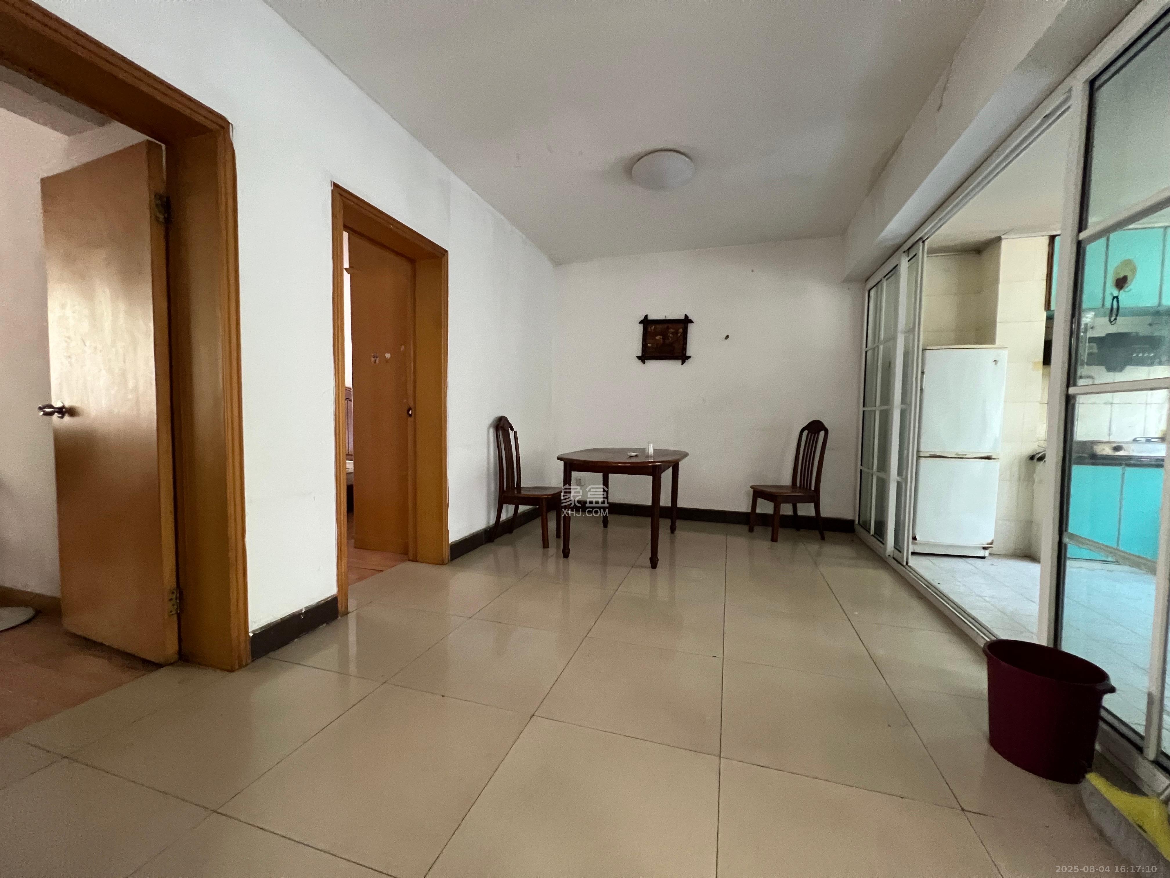 芙蓉苑 2室1厅1卫 1800.0元/月 芙蓉苑 2室1厅1卫 1800.0元/月室内图