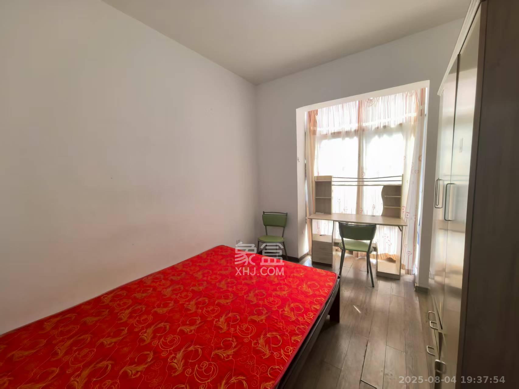 加加大街(华景苑) 1室1厅1卫 1400.0元/月 加加大街(华景苑) 1室1厅1卫 1400.0元/月室内图