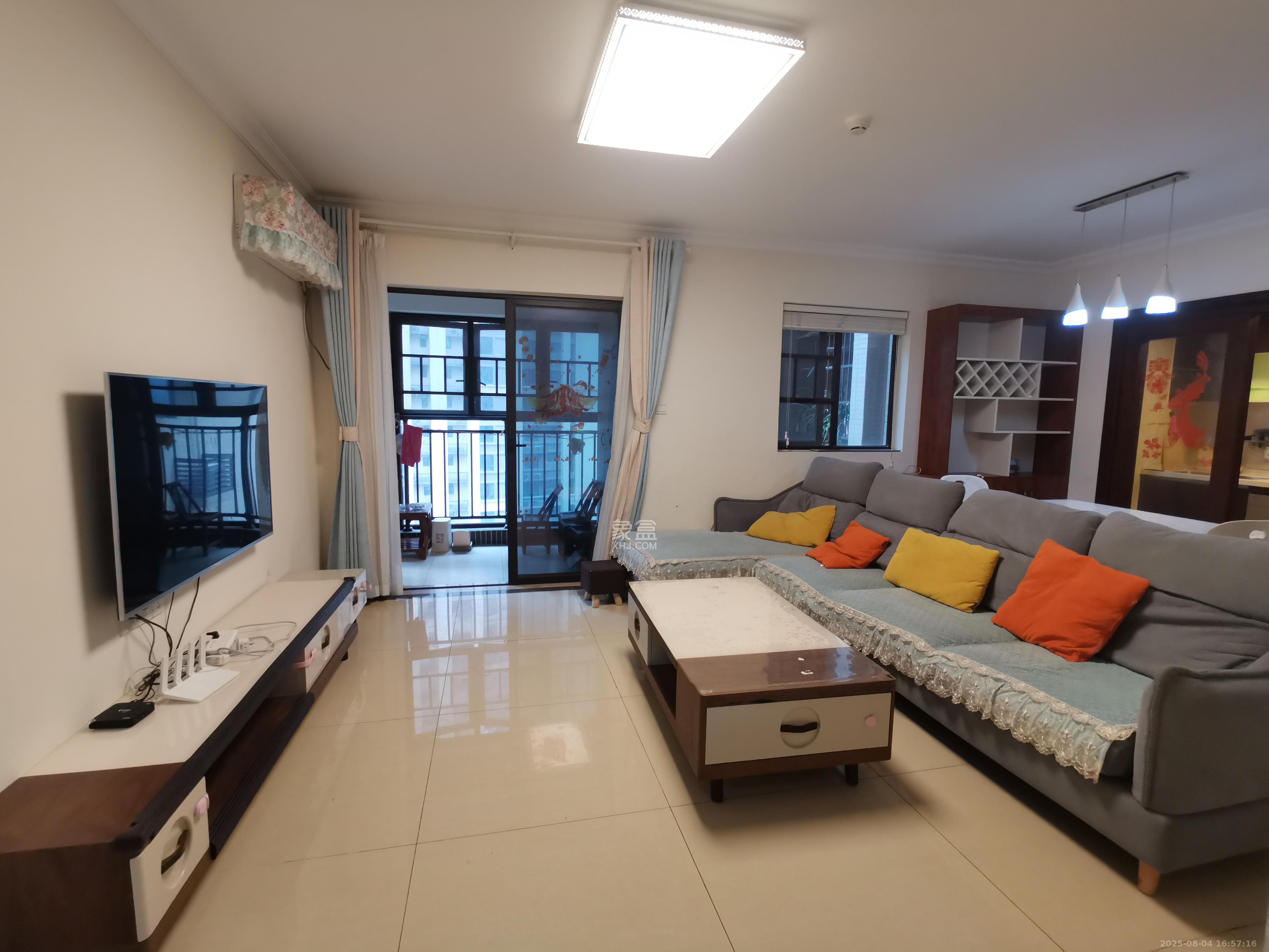 时代倾城二期 3室2厅1卫 2100.0元/月 时代倾城二期 3室2厅1卫 2100.0元/月室内图