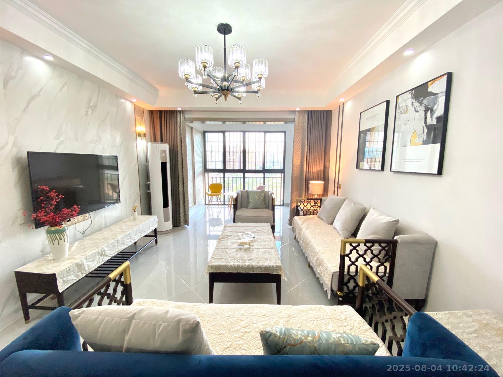 金侨城 3室2厅1卫 2000.0元/月 金侨城 3室2厅1卫 2000.0元/月室内图