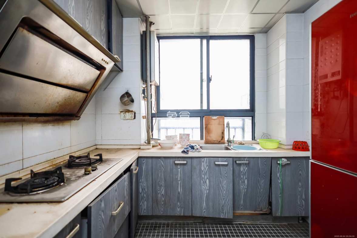 莱茵城 3室2厅1卫 1800.0元/月 莱茵城 3室2厅1卫 1800.0元/月室内图