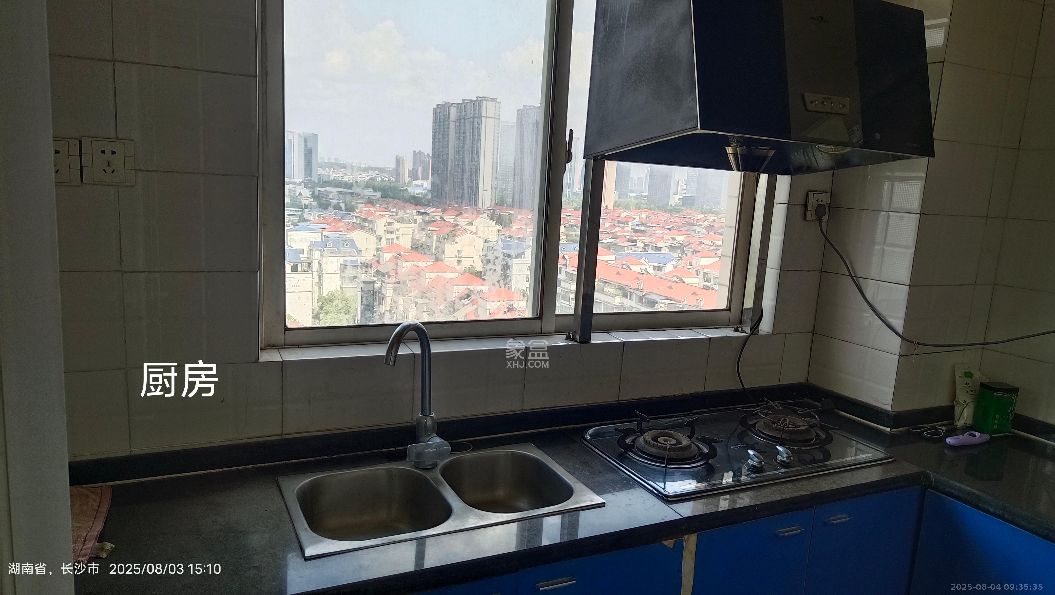 时代先锋 2室2厅1卫 1700.0元/月 时代先锋 2室2厅1卫 1700.0元/月室内图