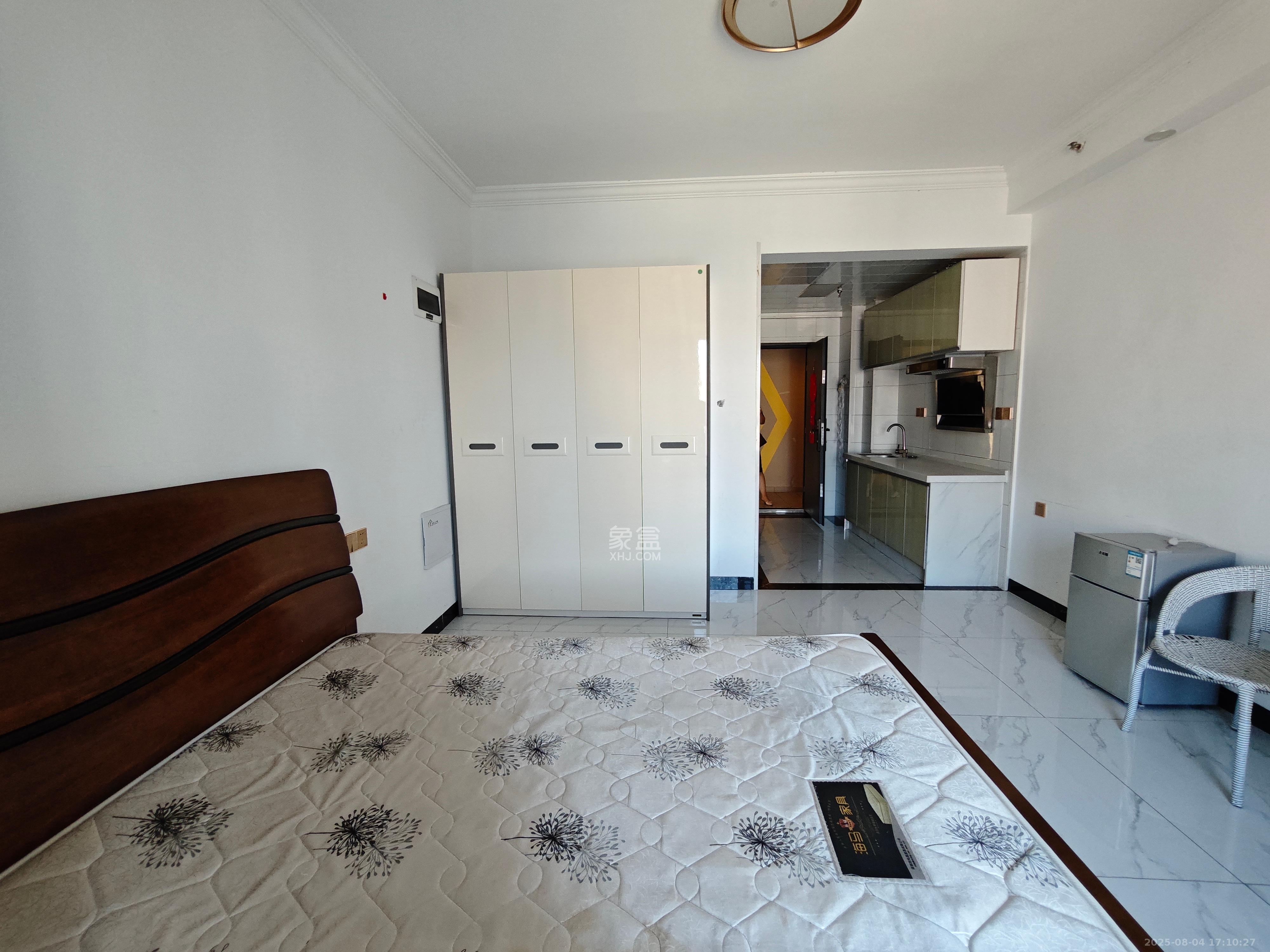 芙蓉万国城MOMA(卓越汇富苑) 1室0厅1卫 1400.0元/月 芙蓉万国城MOMA(卓越汇富苑) 1室0厅1卫 1400.0元/月室内图