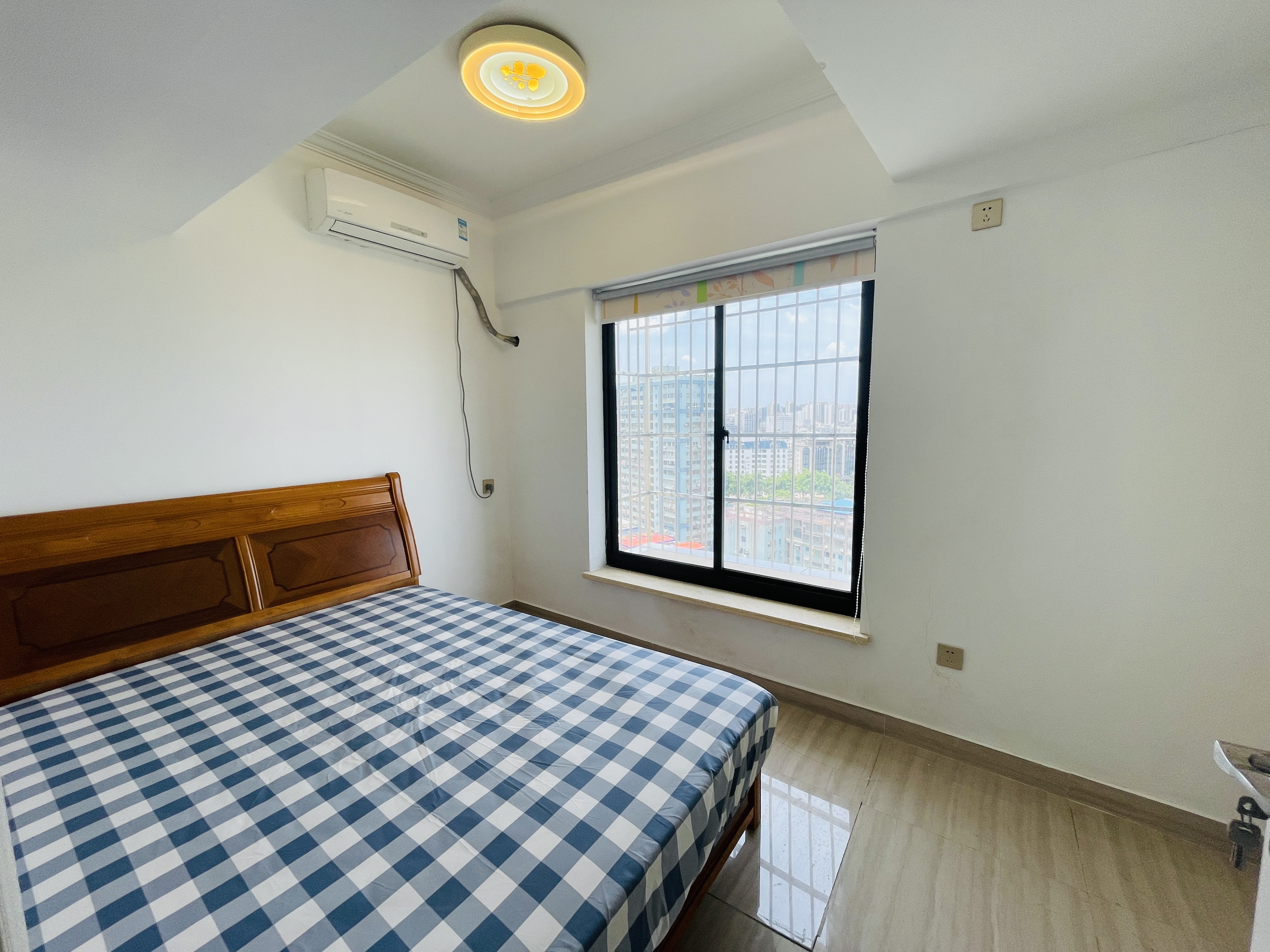 加州阳光 1室1厅1卫 1400.0元/月 加州阳光 1室1厅1卫 1400.0元/月室内图