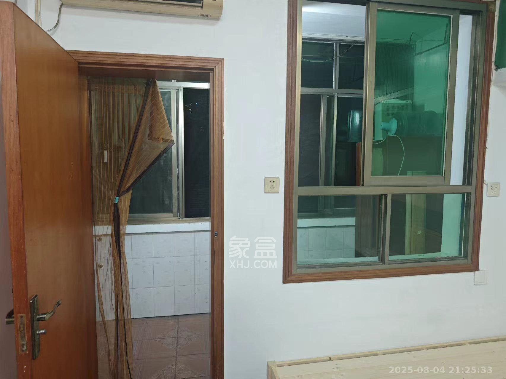 文艺新村  1室1厅1卫    1400.0元/月室内图