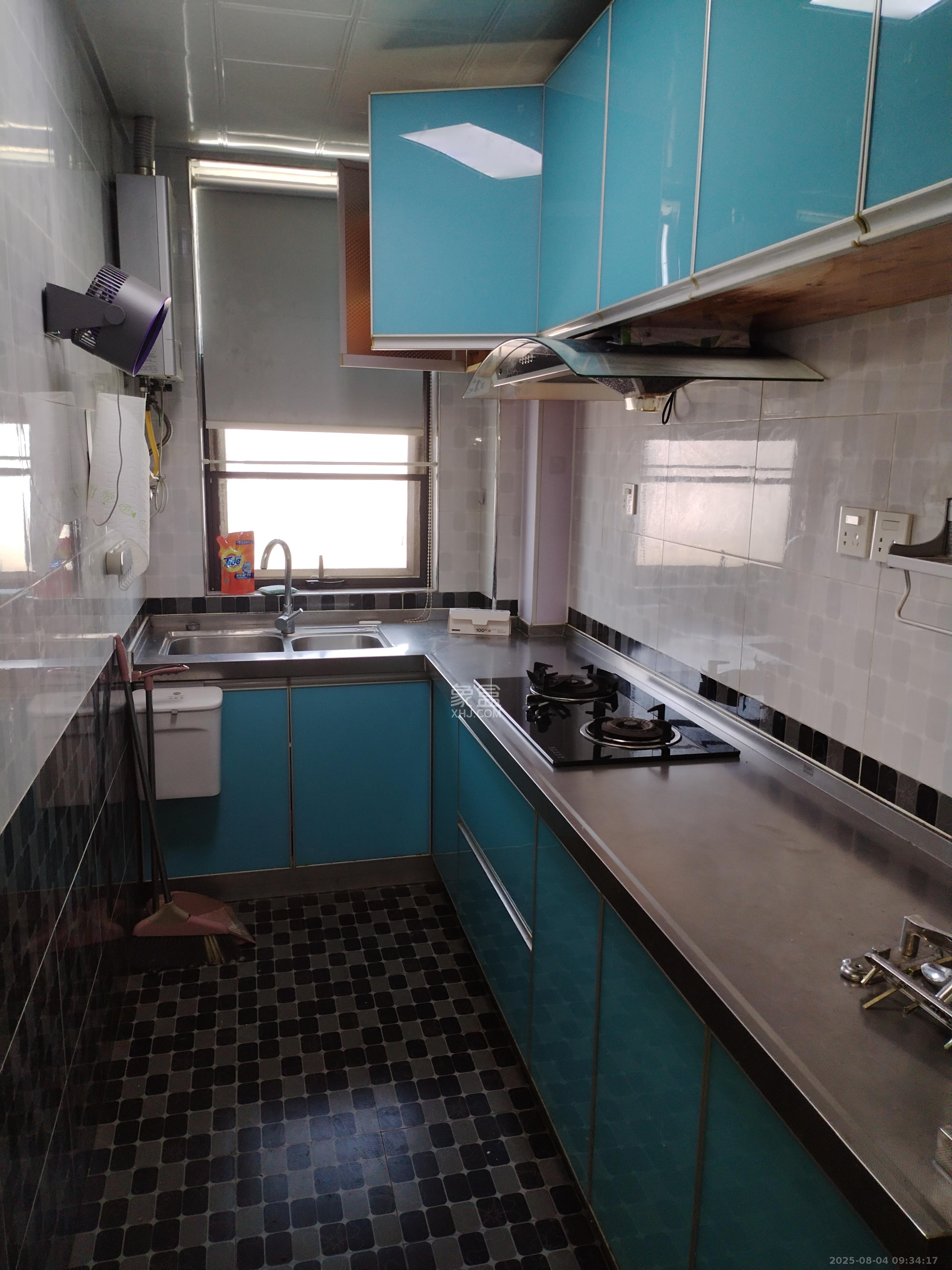 旭辉藏郡（藏郡、旭湘华府)  2室2厅1卫    2000.0元/月室内图