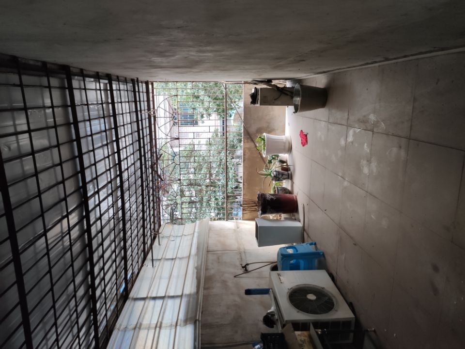 煤气公司家属楼  3室2厅1卫    1150.0元/月户型图