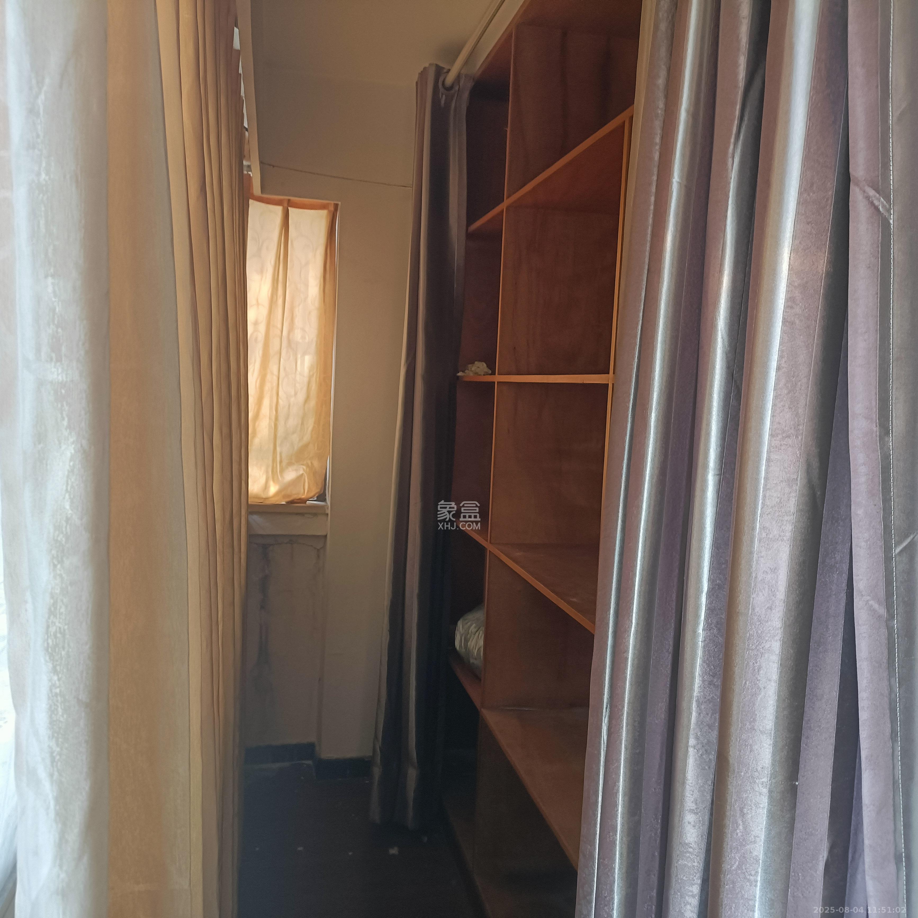 金湘北苑 4室2厅2卫 2700.0元/月 金湘北苑 4室2厅2卫 2700.0元/月室内图