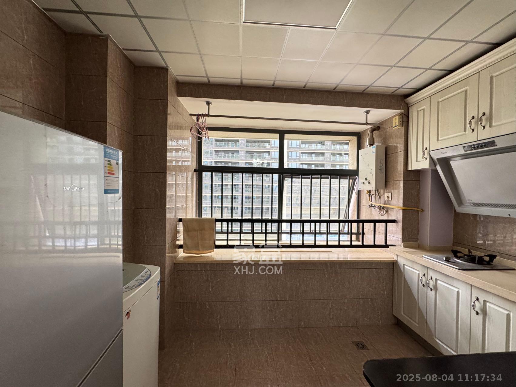 蓝湾国际广场 1室1厅1卫 1600.0元/月 蓝湾国际广场 1室1厅1卫 1600.0元/月室内图