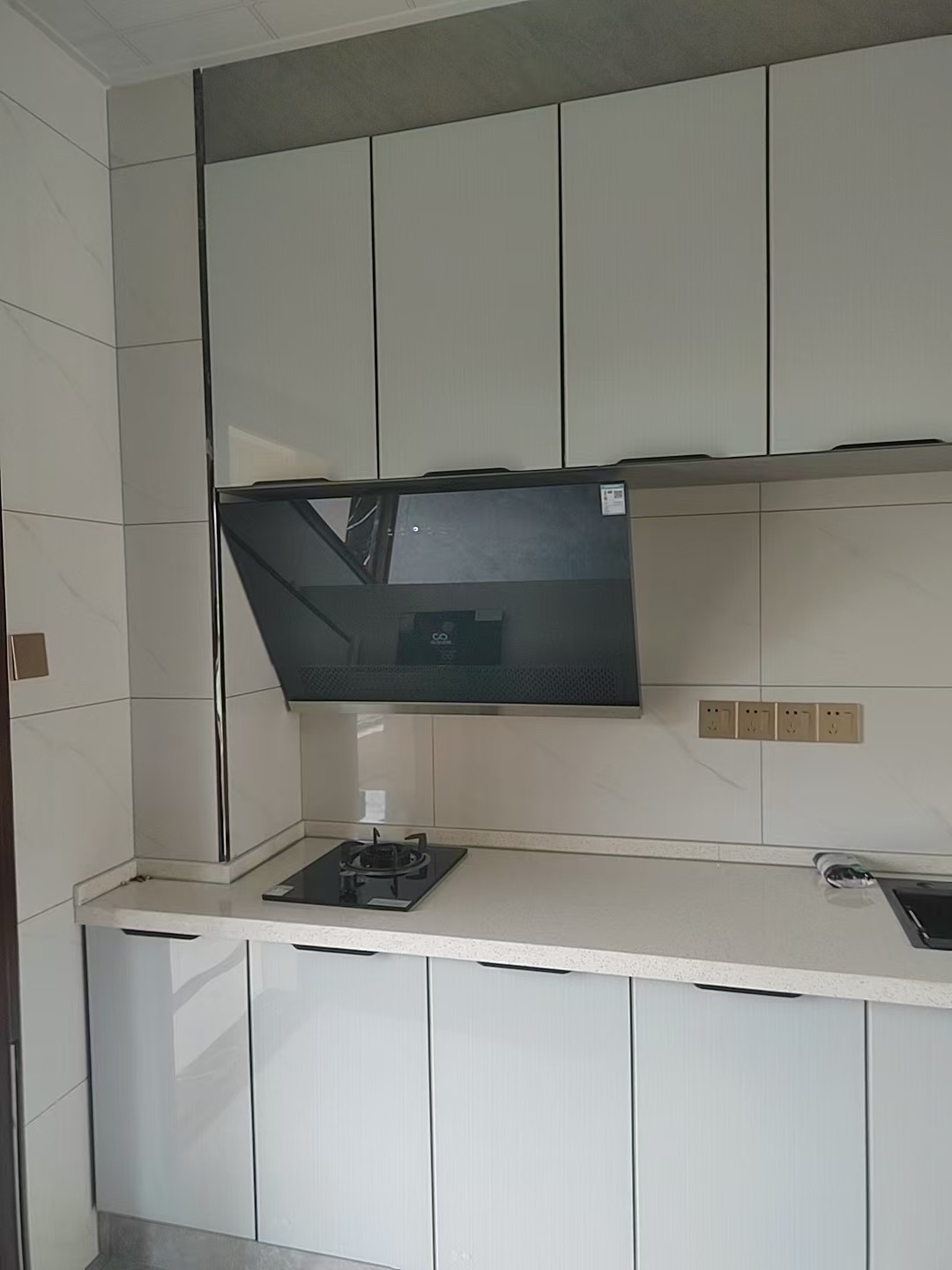 青春里  1室1厅1卫    1200.0元/月室内图