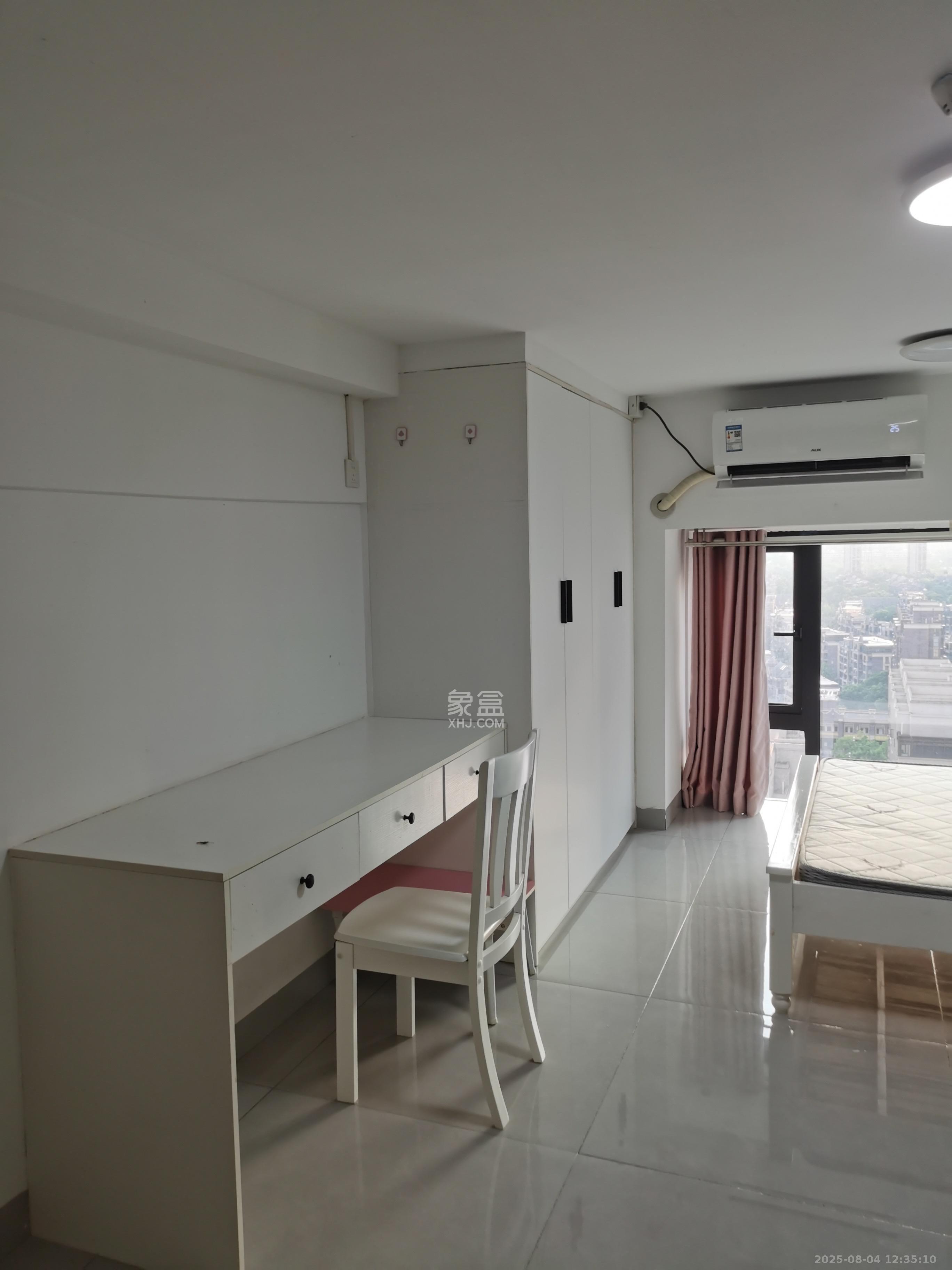 新城悦隽  1室0厅0卫    1200.0元/月 新城悦隽  1室0厅0卫    1200.0元/月