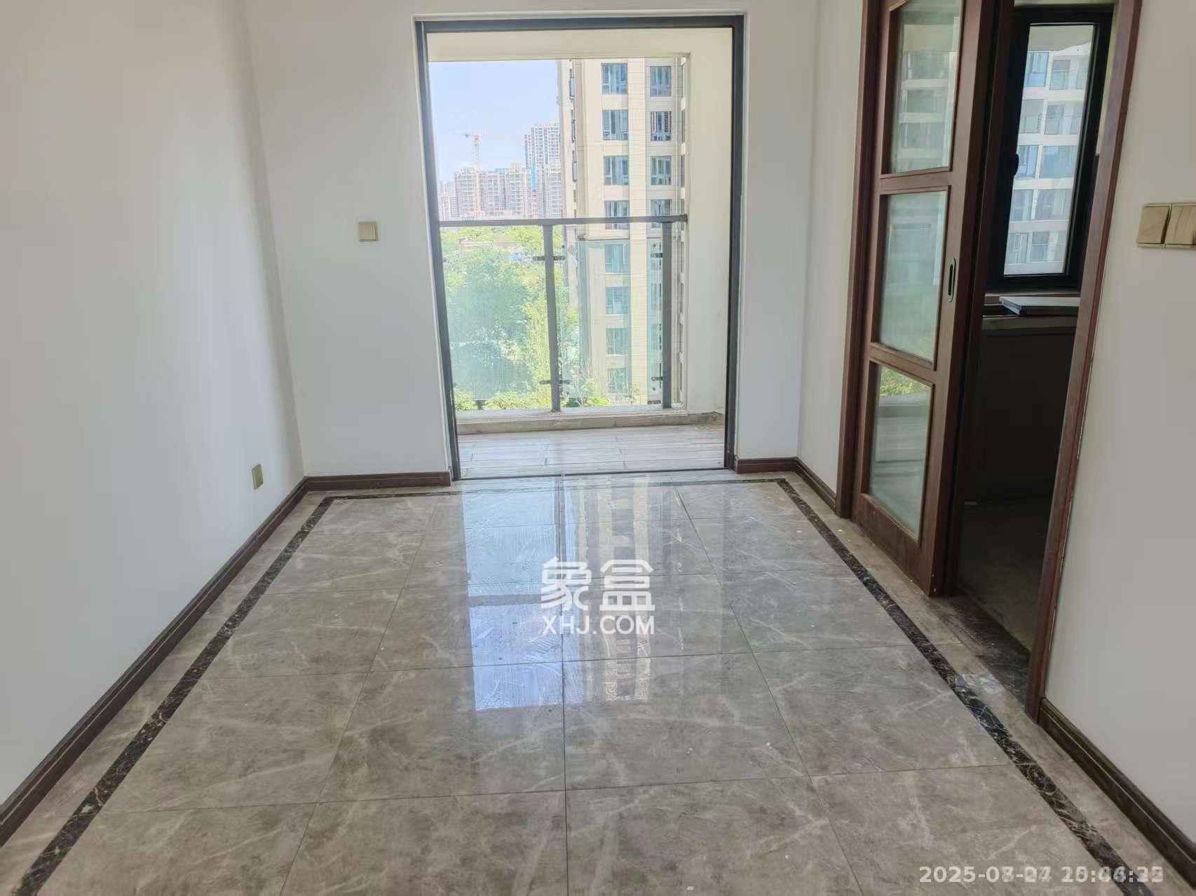 绿地长沙城际空间站(柏仕佳苑) 3室2厅2卫 3700.0元/月 绿地长沙城际空间站(柏仕佳苑) 3室2厅2卫 3700.0元/月室内图