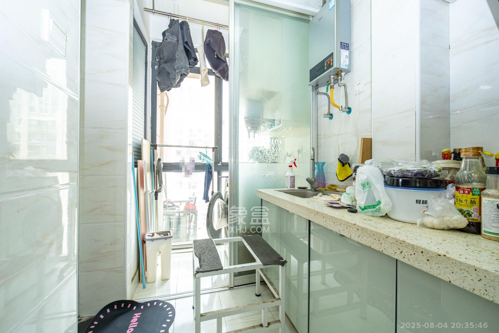 印山蓝色海岸 2室1厅1卫 34.8万 印山蓝色海岸 2室1厅1卫 34.8万厨房