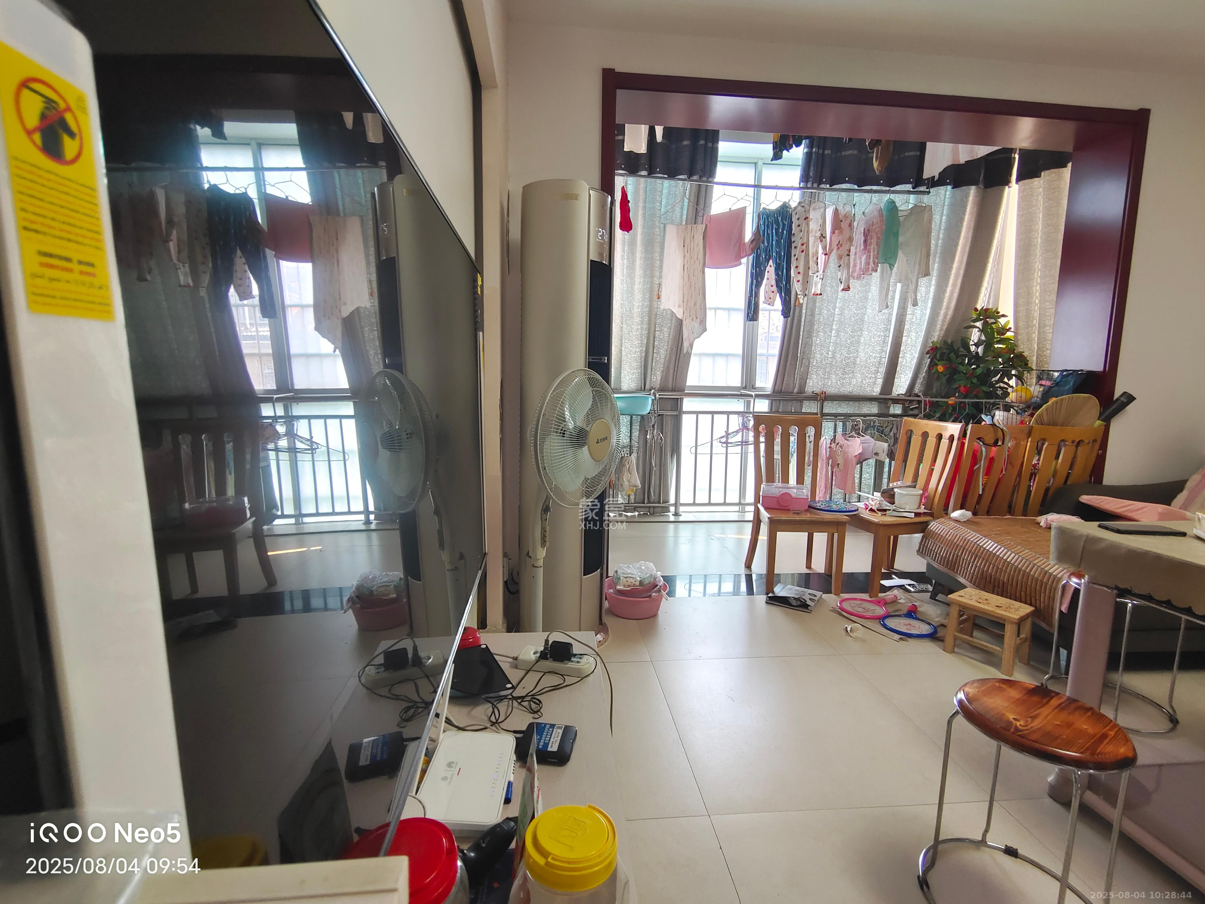 鄱阳小区 6室2厅2卫 2000.0元/月 鄱阳小区 6室2厅2卫 2000.0元/月室内图