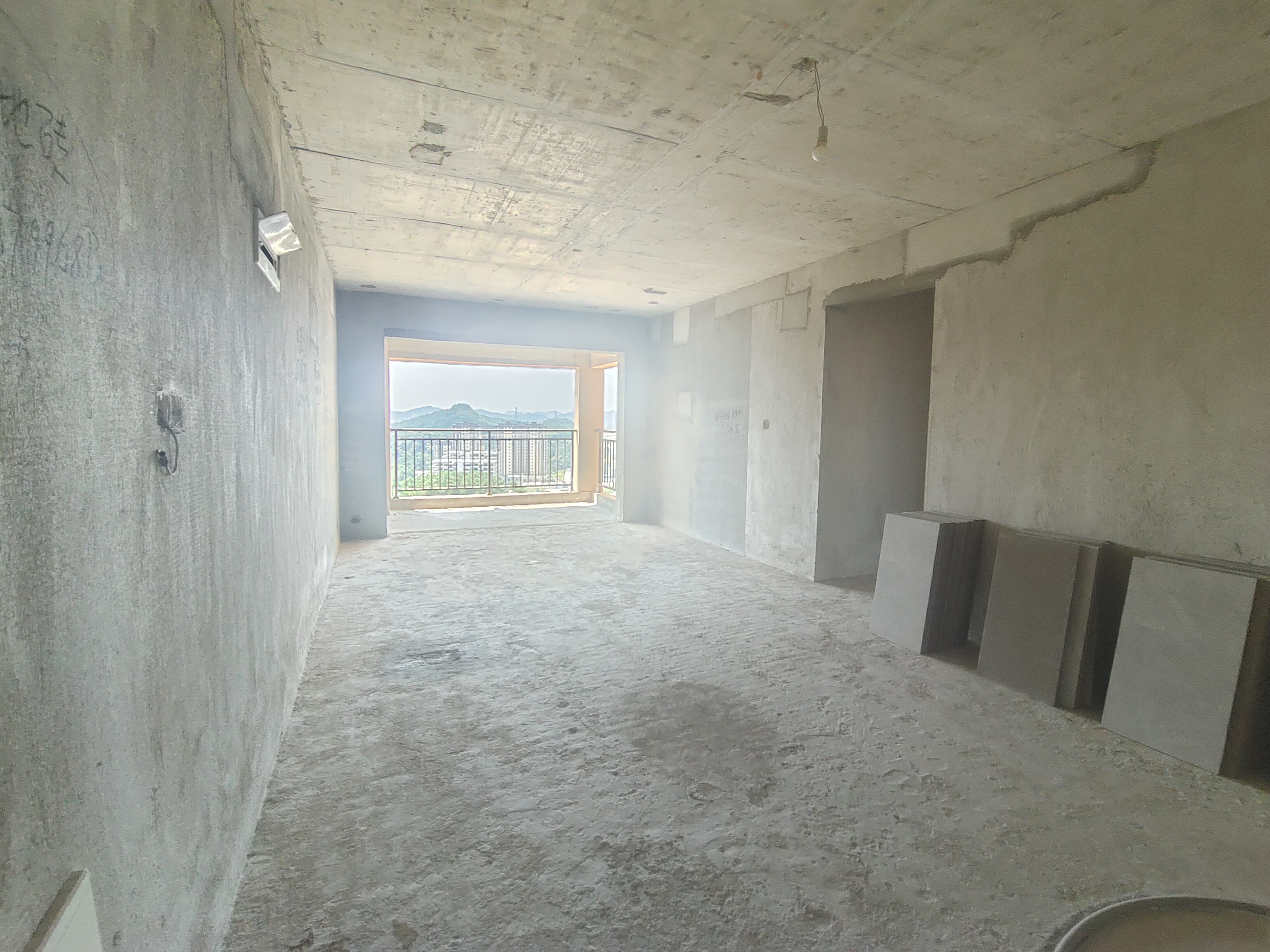 悦江山 4室2厅2卫 62.8万 悦江山 4室2厅2卫 62.8万客厅