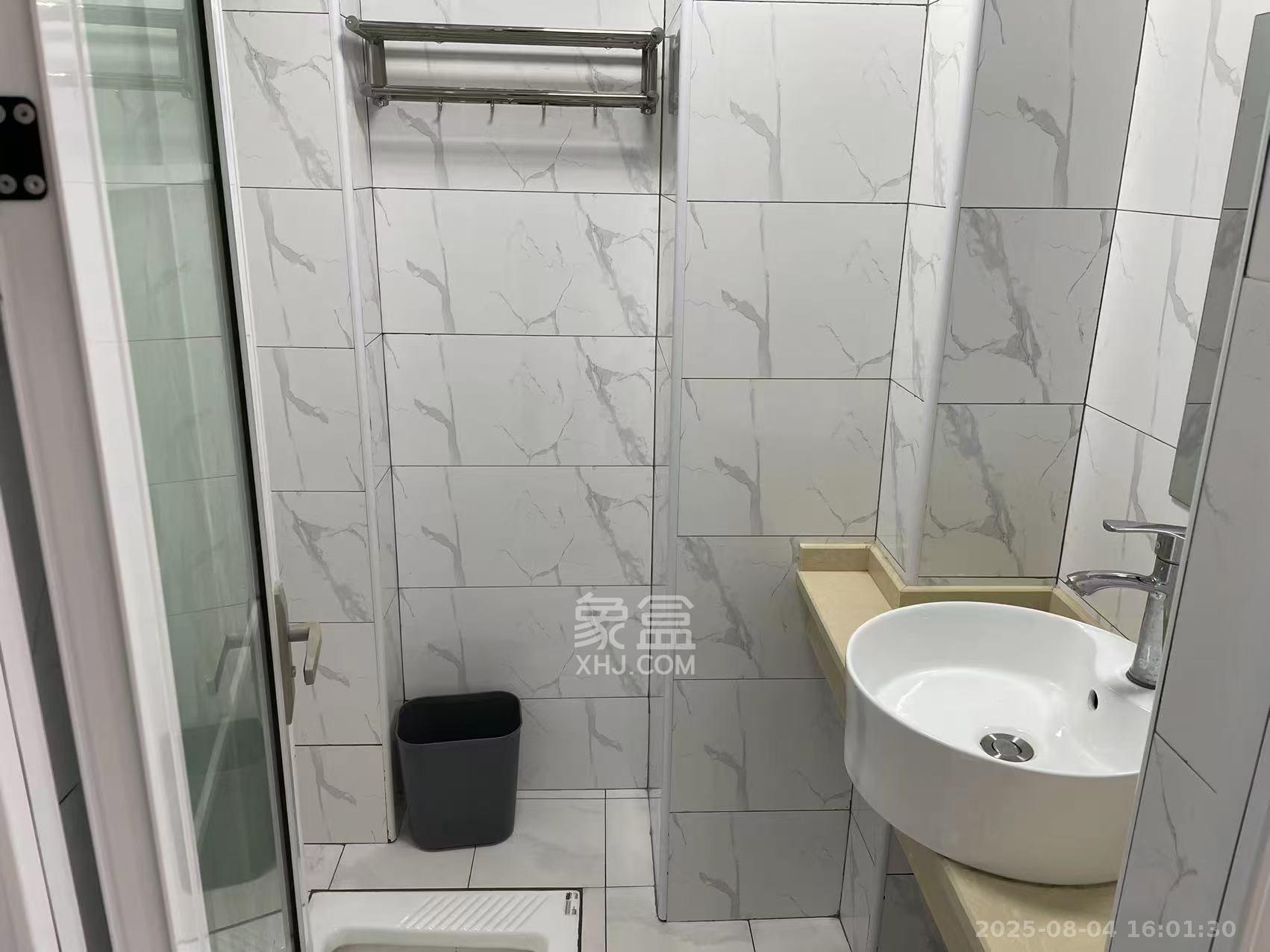 洋湖时代 1室1厅1卫 1300.0元/月 洋湖时代 1室1厅1卫 1300.0元/月室内图