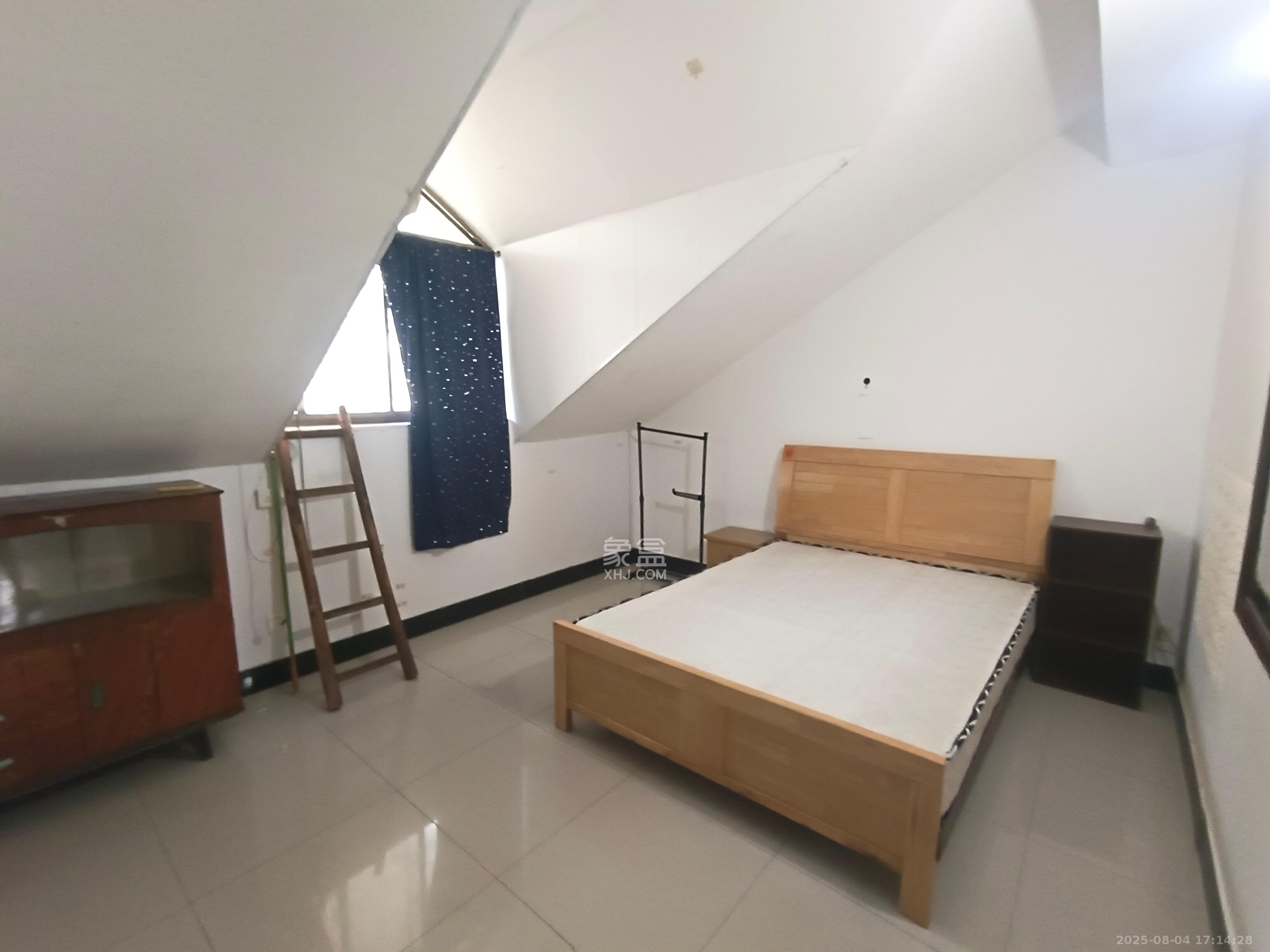 金石蓉园 3室1厅1卫 1300.0元/月 金石蓉园 3室1厅1卫 1300.0元/月室内图