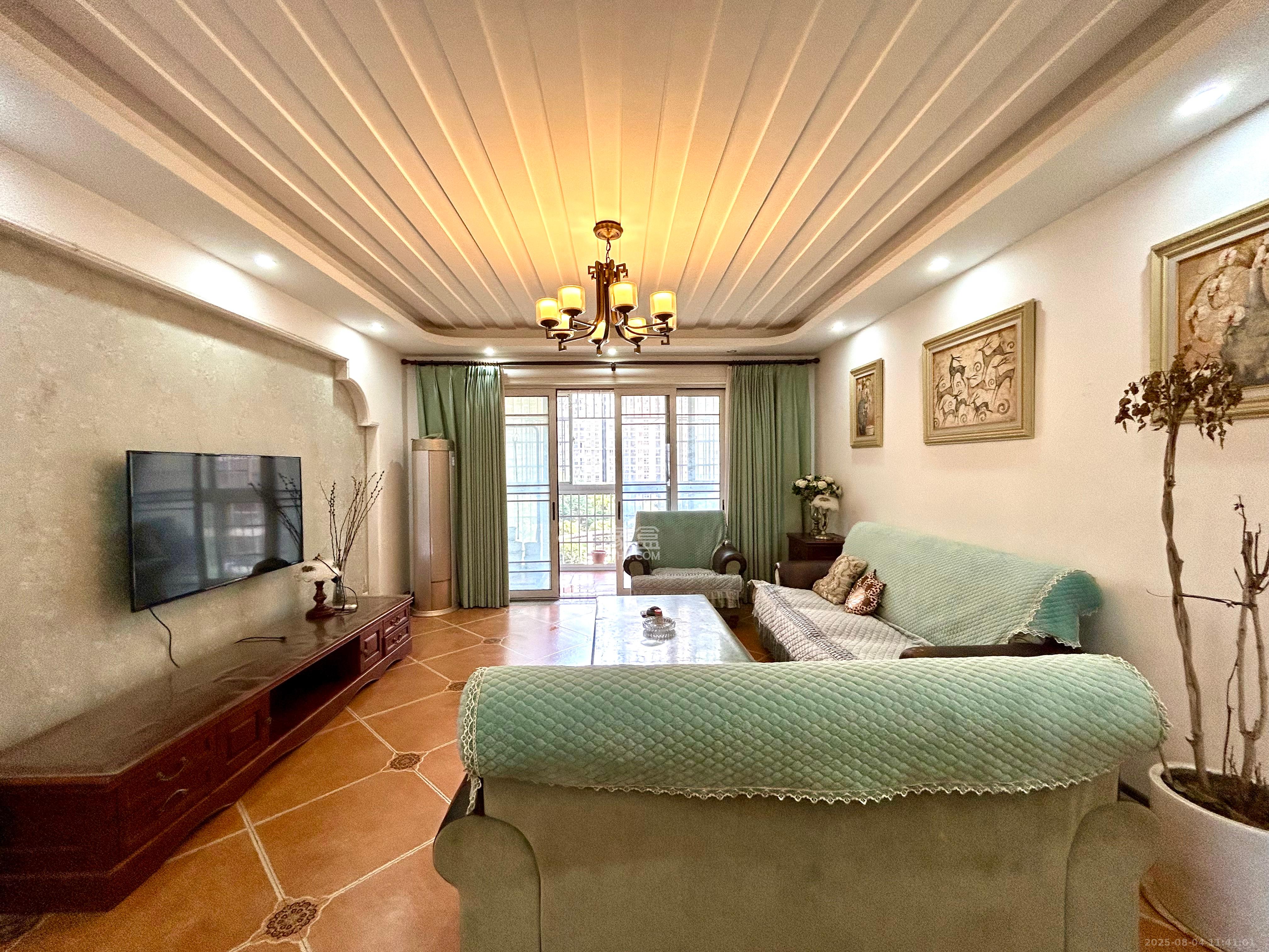 中房F联邦  4室2厅2卫    2800.0元/月 中房F联邦  4室2厅2卫    2800.0元/月