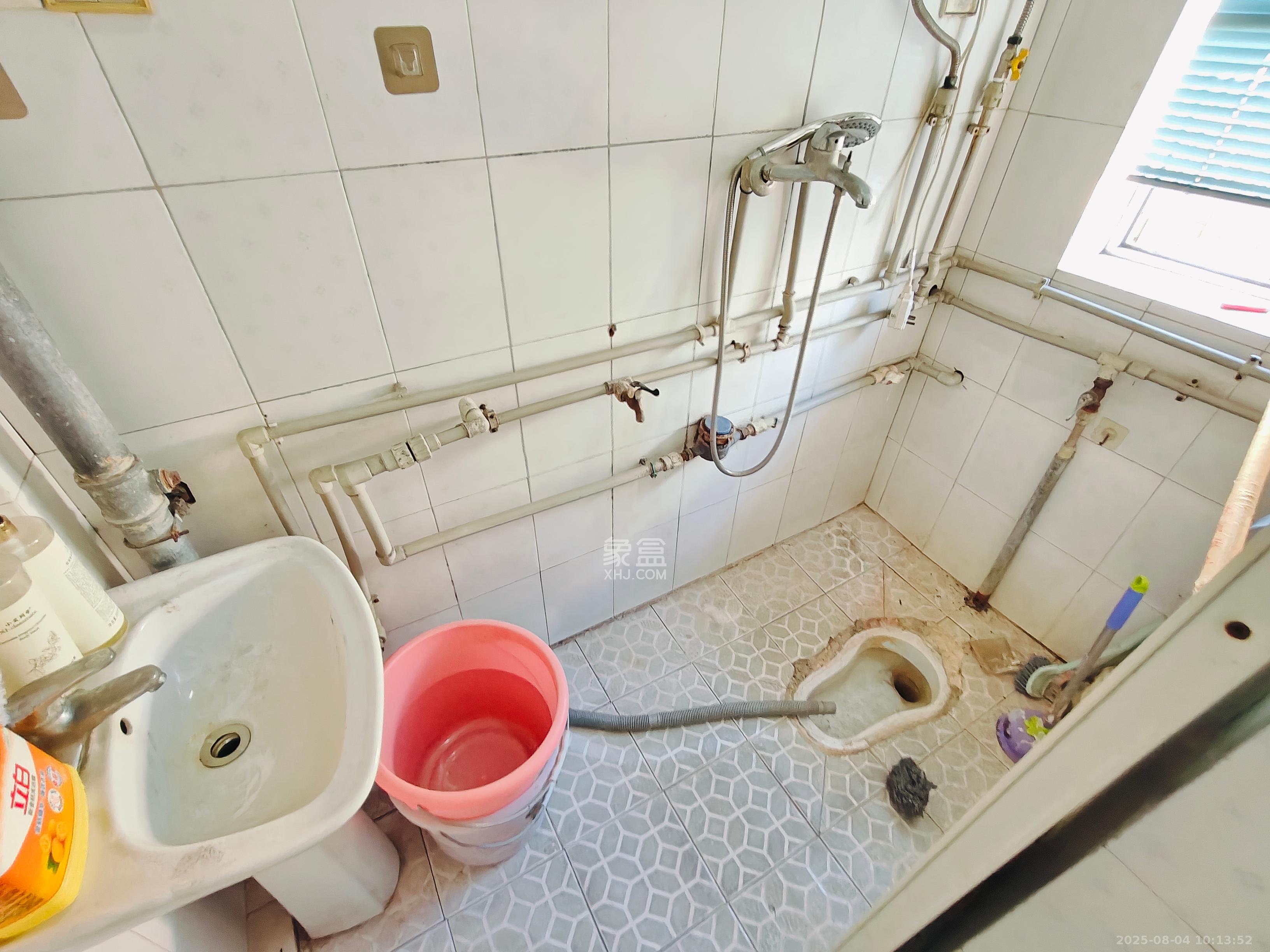 金球公寓 3室1厅1卫 1300.0元/月 金球公寓 3室1厅1卫 1300.0元/月室内图