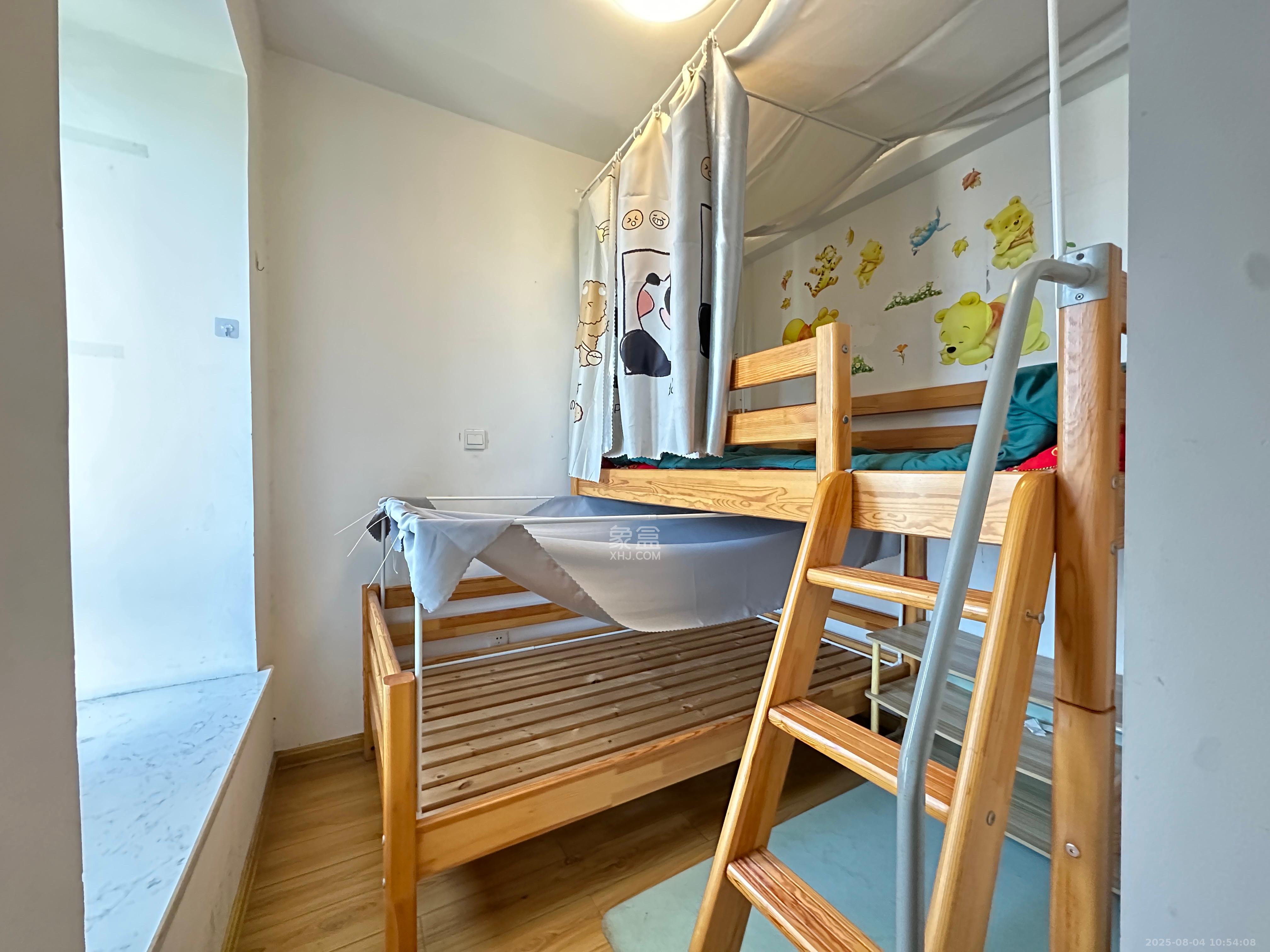 保利麓谷林语E区 4室2厅2卫 2600.0元/月 保利麓谷林语E区 4室2厅2卫 2600.0元/月室内图