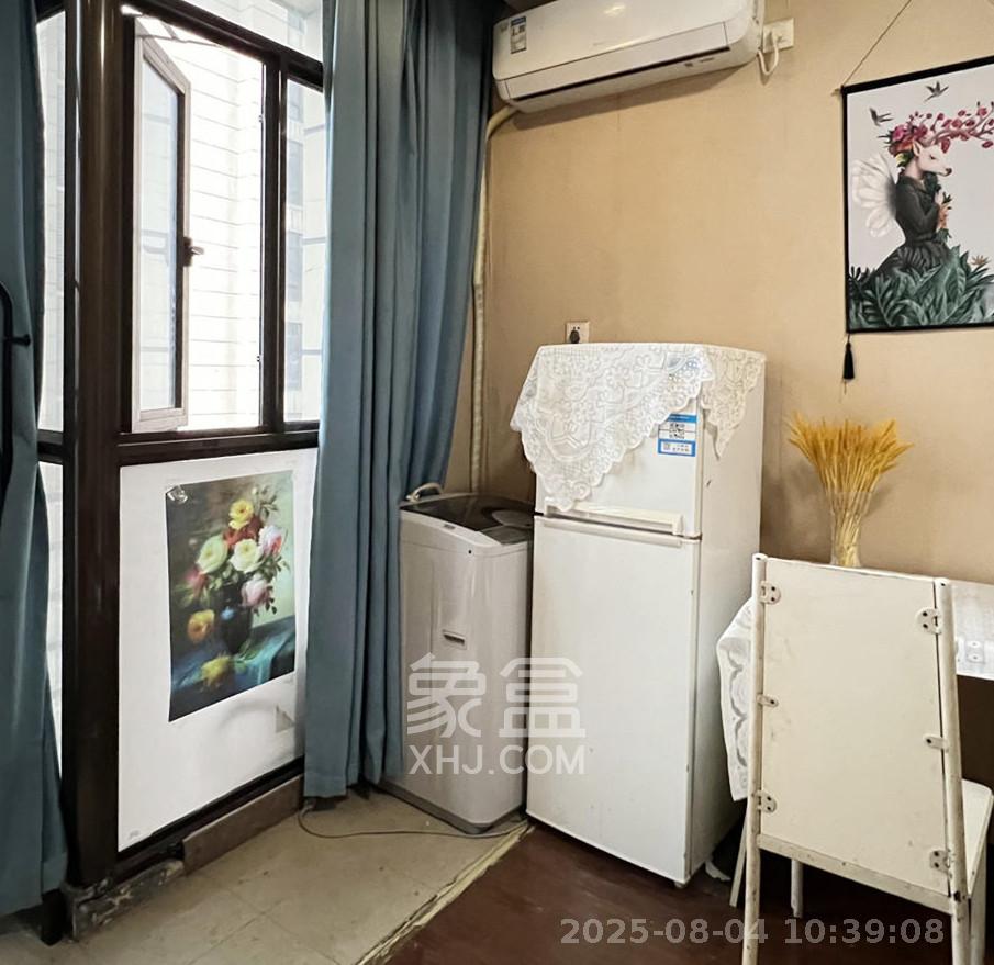 铂宫  1室1厅1卫    1600.0元/月室内图