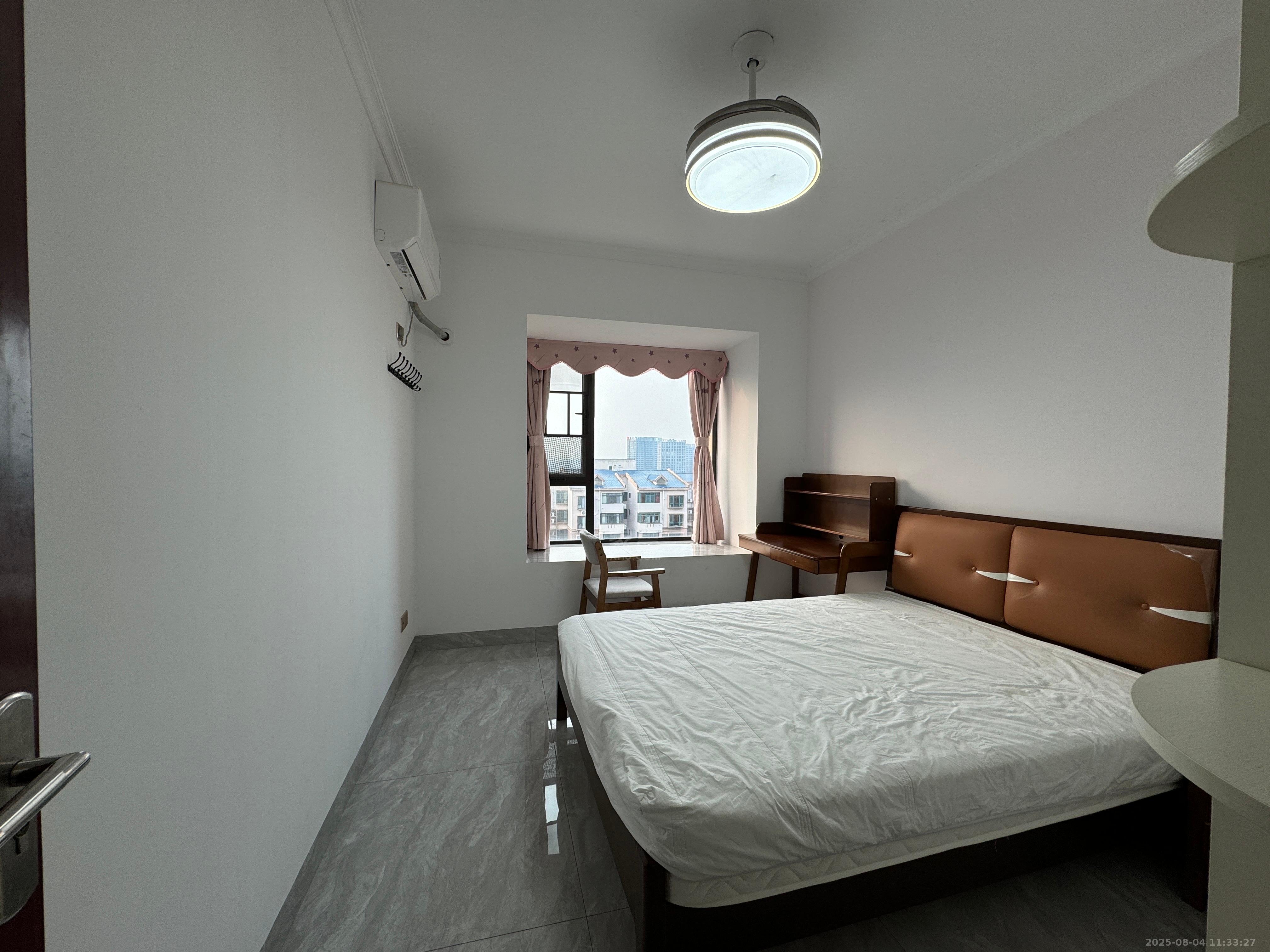 慧谷阳光 3室1厅2卫 1800.0元/月 慧谷阳光 3室1厅2卫 1800.0元/月室内图