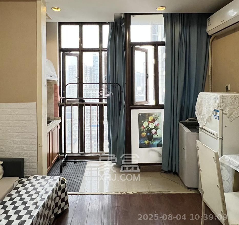 铂宫  1室1厅1卫    1600.0元/月室内图