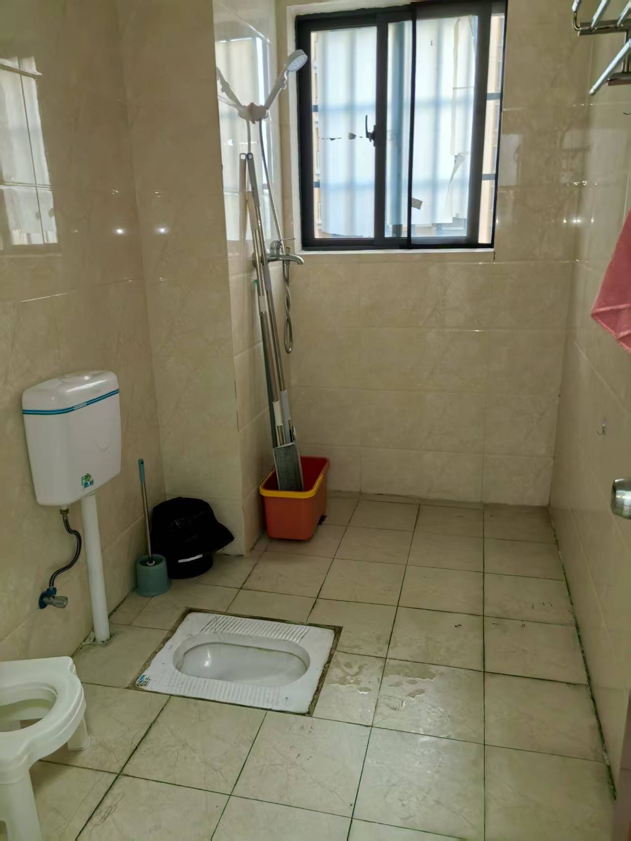 美舍嘉苑一期 4室2厅3卫 2900.0元/月 美舍嘉苑一期 4室2厅3卫 2900.0元/月室内图