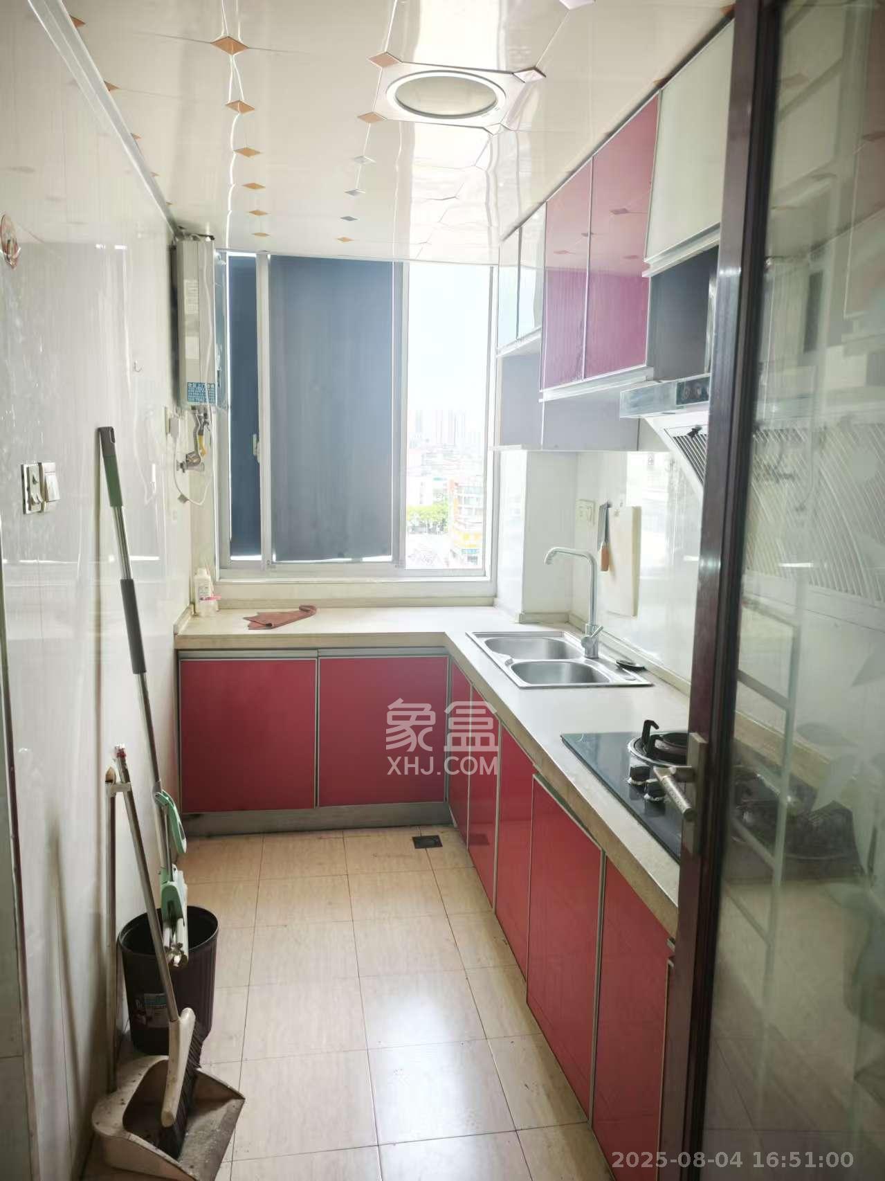 高桥现代商贸城  2室2厅1卫   2200.00元/月室内图