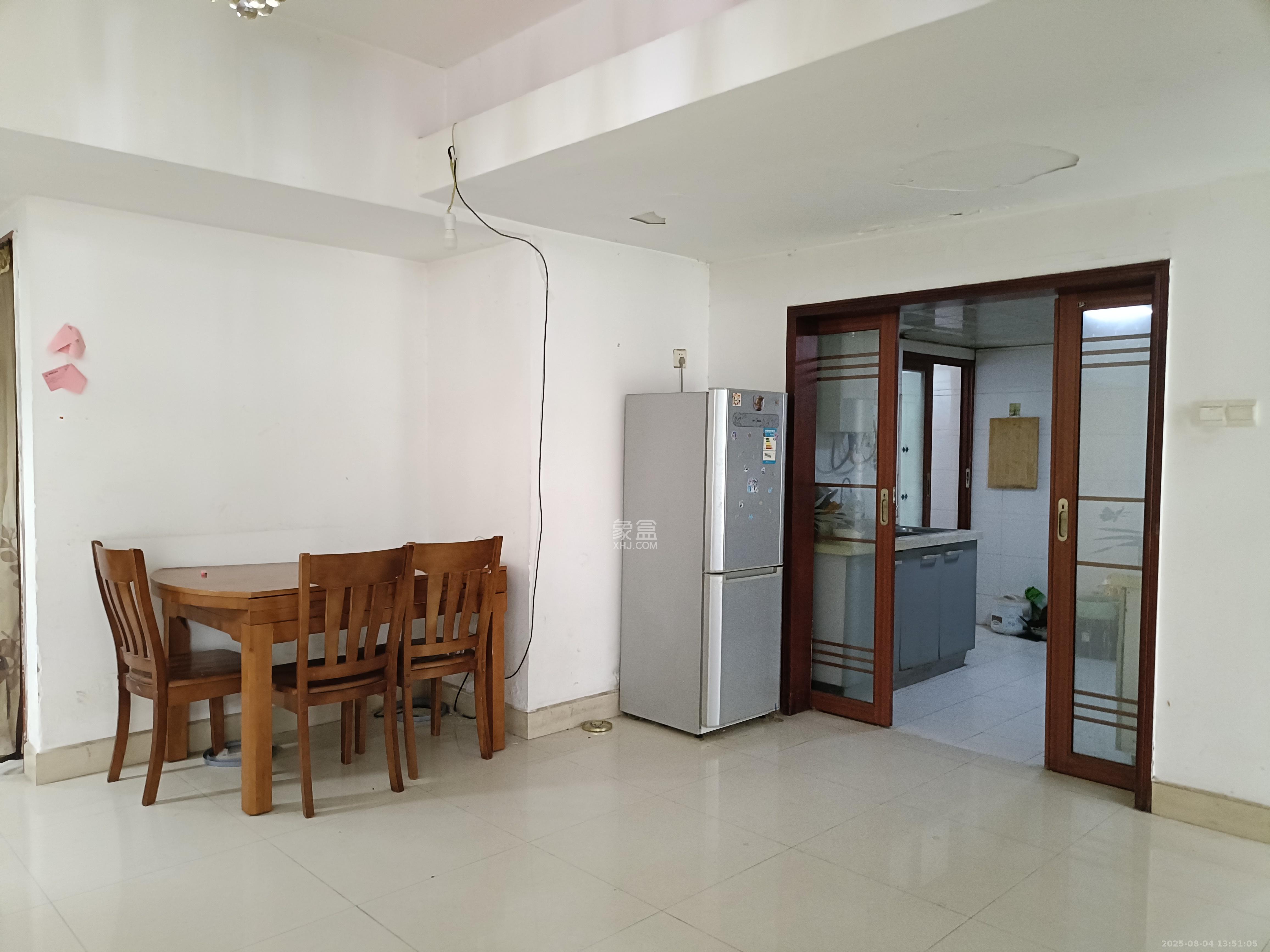 森林公园壹号(森林雅苑)  3室1厅1卫    2000.0元/月 森林公园壹号(森林雅苑)  3室1厅1卫    2000.0元/月室内图