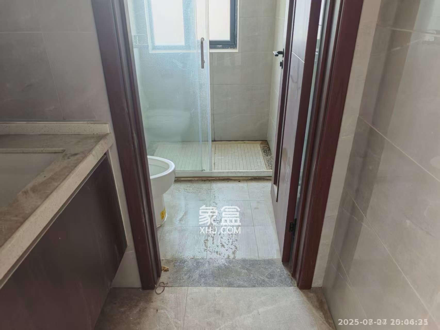 绿地长沙城际空间站(柏仕佳苑) 3室2厅2卫 3700.0元/月 绿地长沙城际空间站(柏仕佳苑) 3室2厅2卫 3700.0元/月室内图