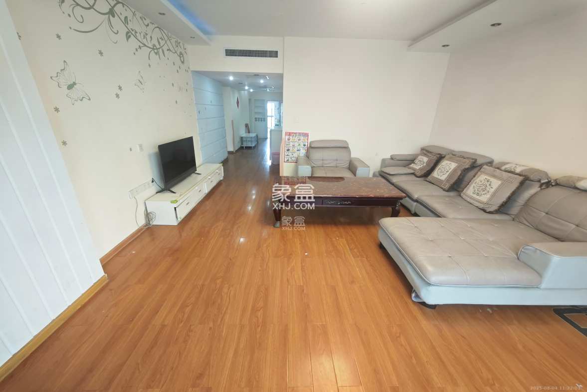 长大彩虹都 4室2厅2卫 2600.0元/月 长大彩虹都 4室2厅2卫 2600.0元/月室内图